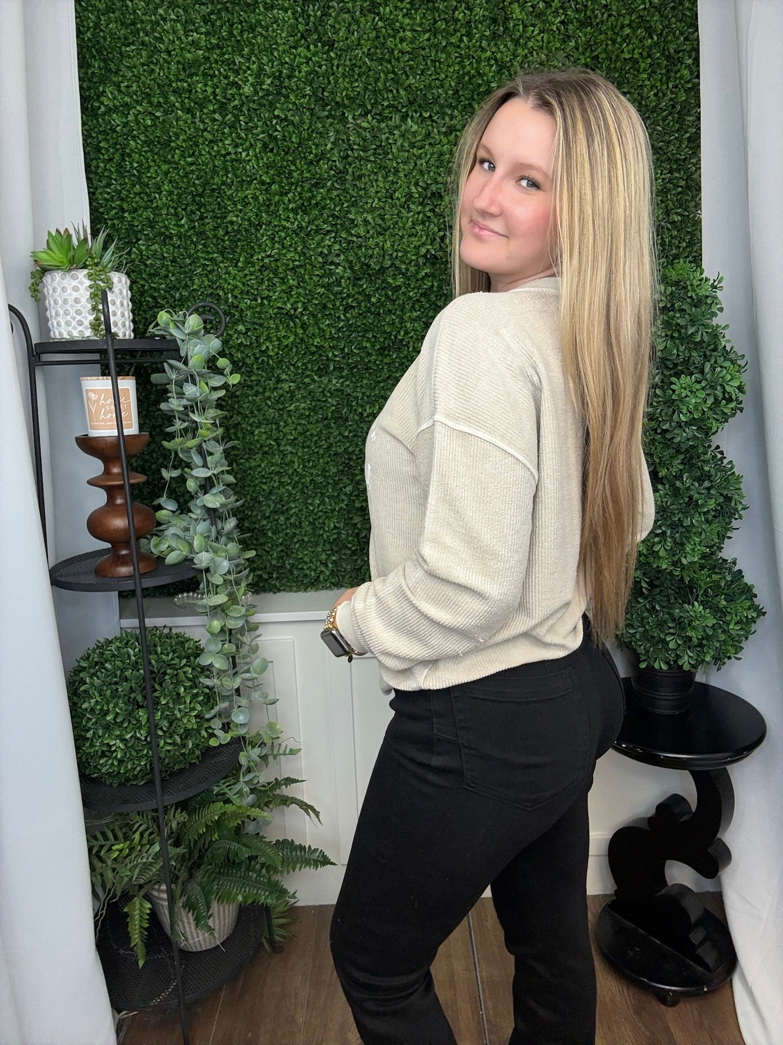 MOM CLUB GRAPHIC WASHED LS TOP - KHAKI