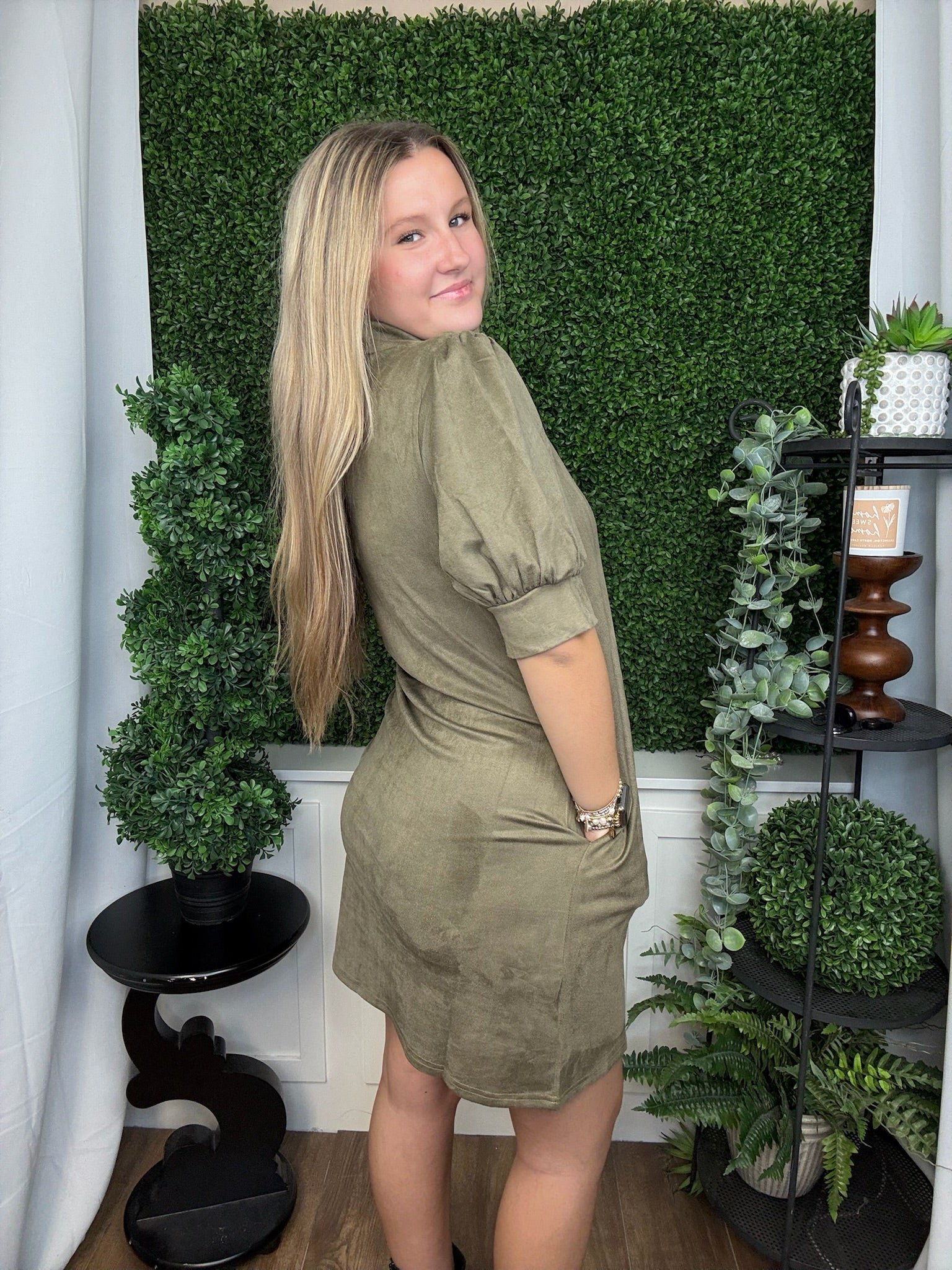 BUBBLE SLEEVE PLAID DRESS - OLIVE