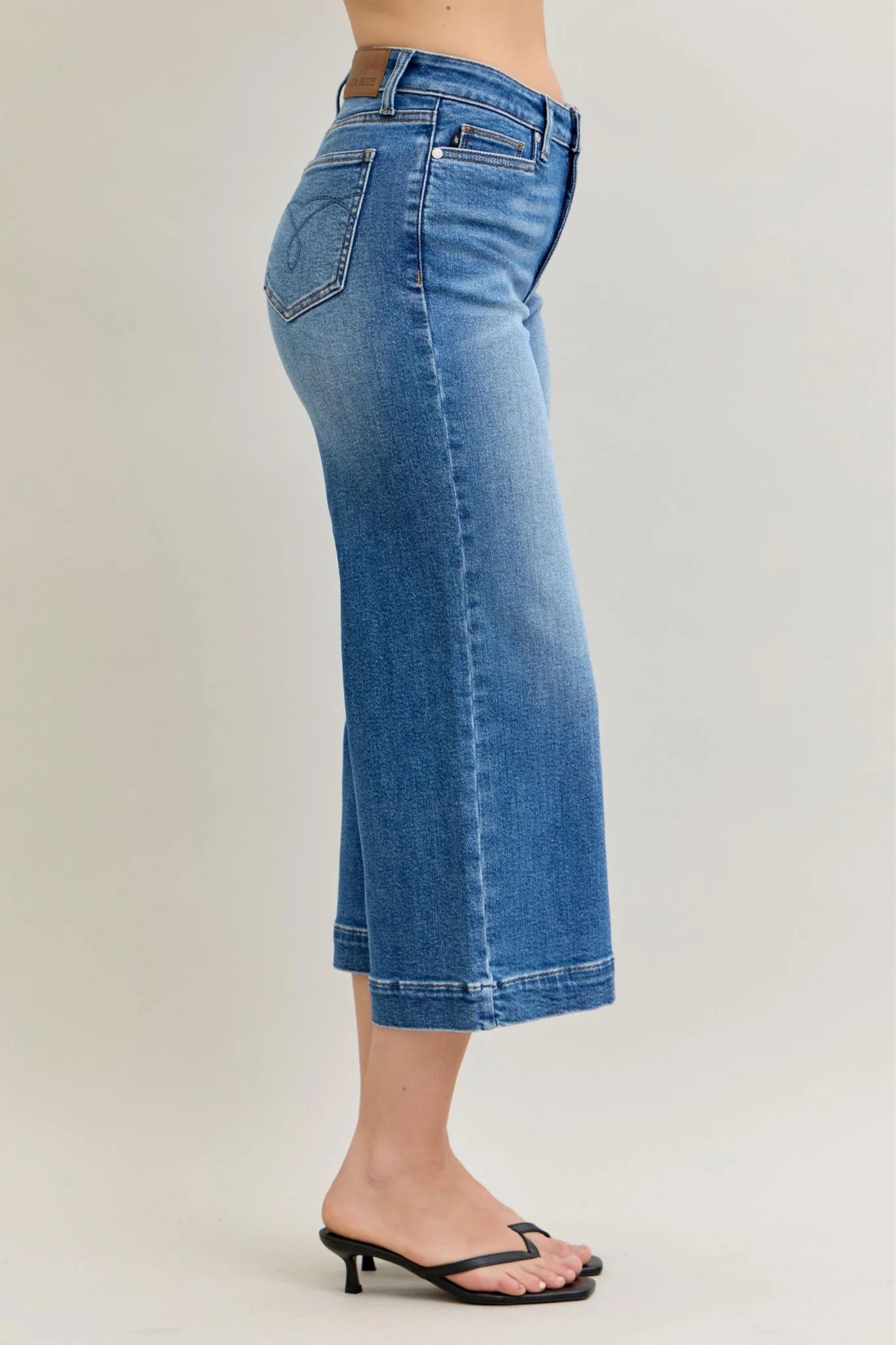 MR WIDE CROP VINTAGE PKTS & WIDE HEM - MEDIUM