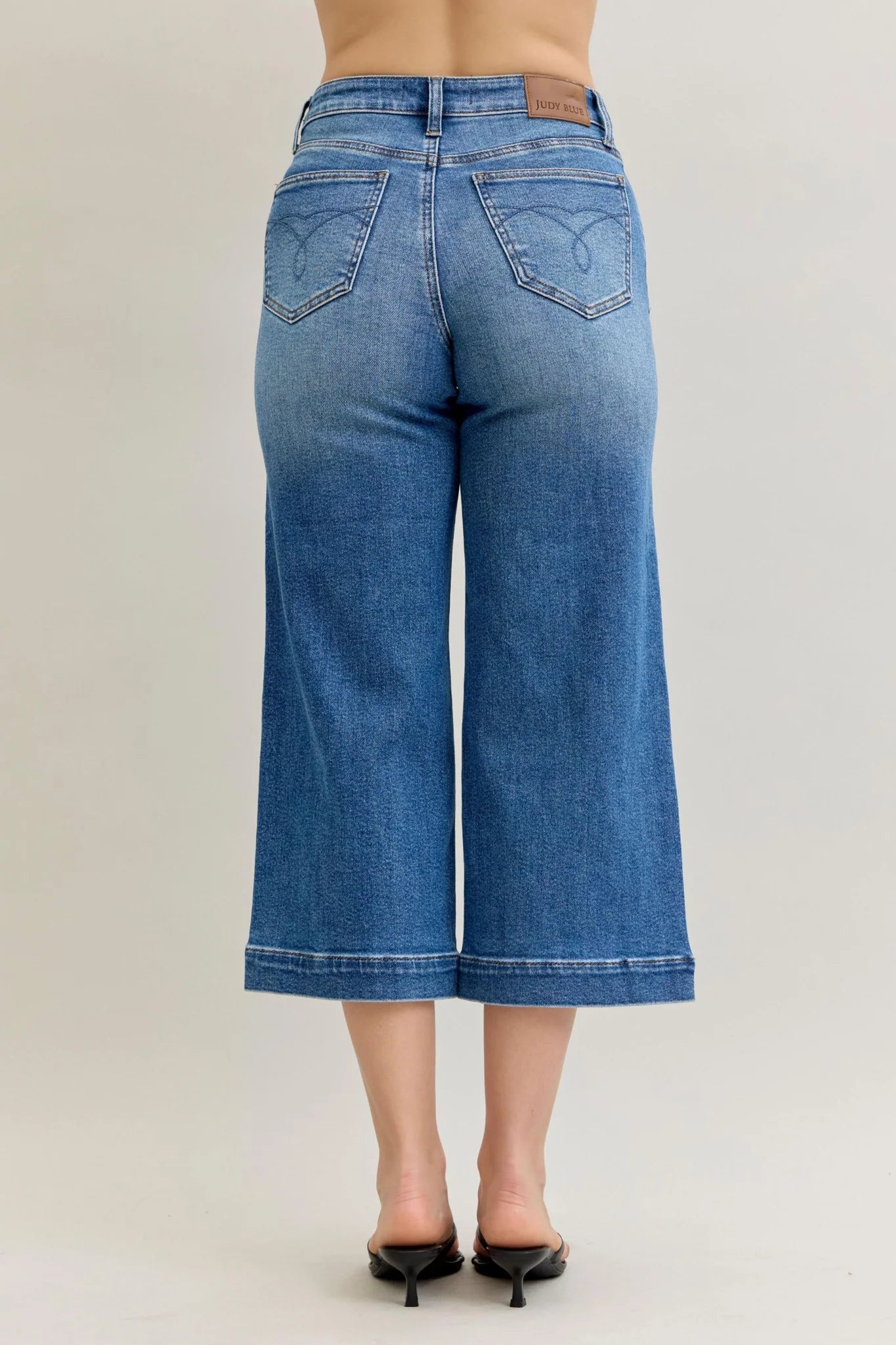 MR WIDE CROP VINTAGE PKTS & WIDE HEM - MEDIUM