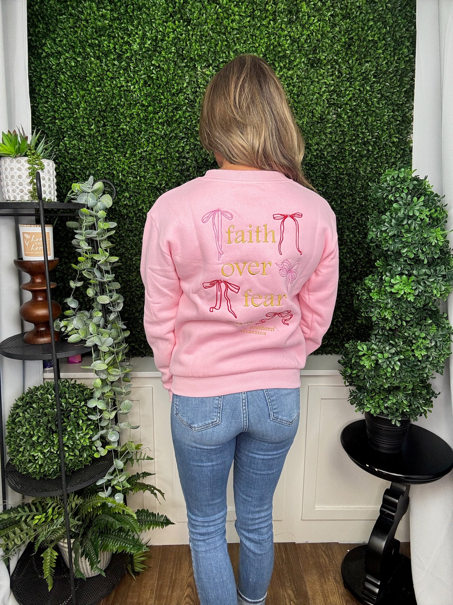DILARA CREWNECK SWEATSHIRT - FAITH