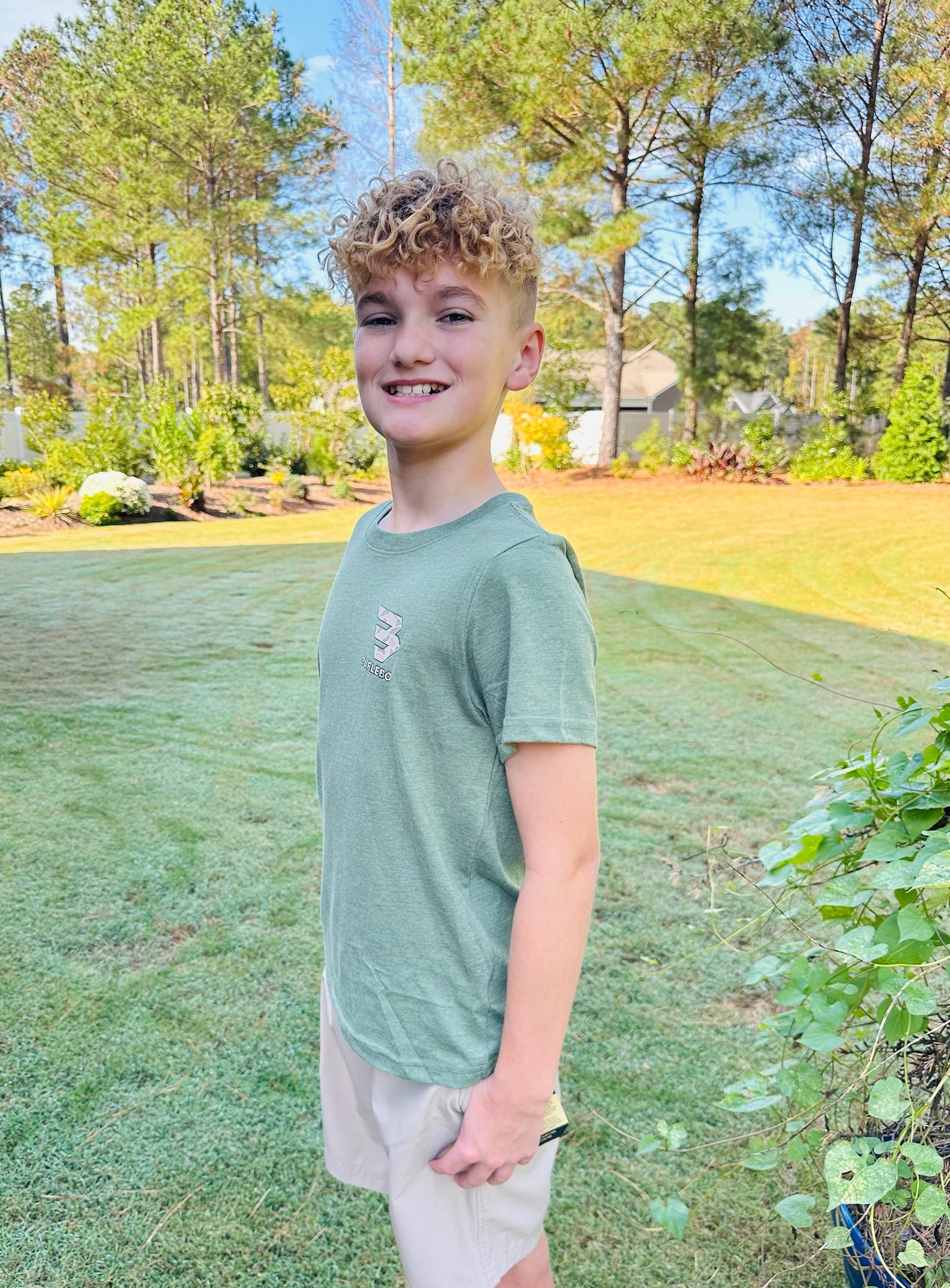 YOUTH - MALLARD CAMO DOG SS TEE - HEATHER OLIVE