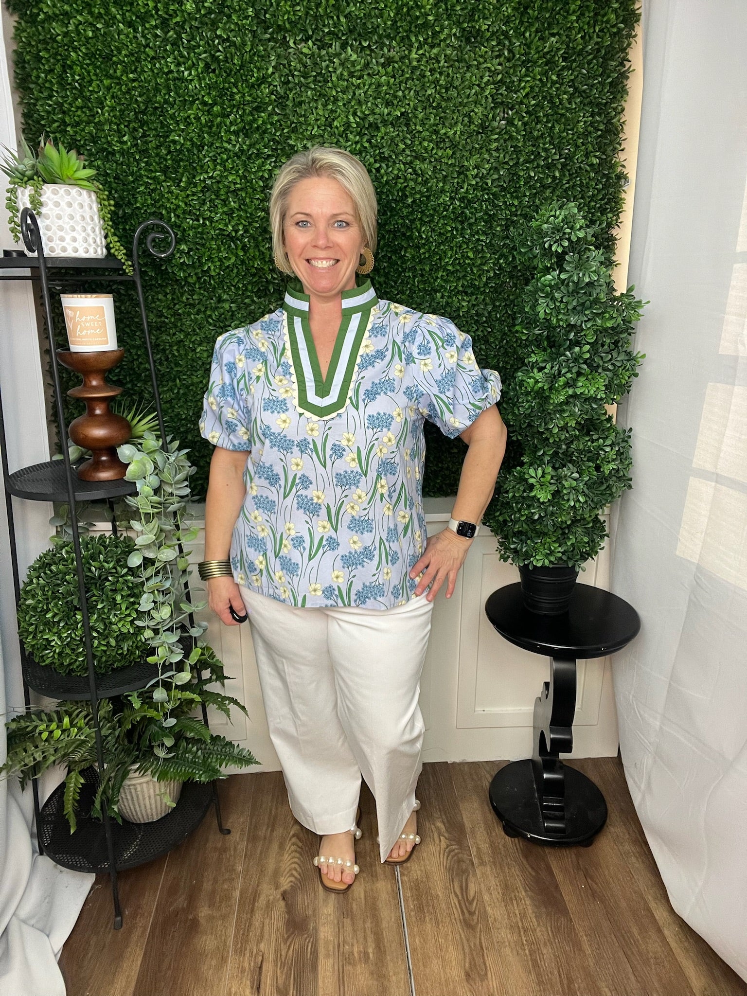 SHORT SLEEVE FLORAL V NEXT BLOUSE