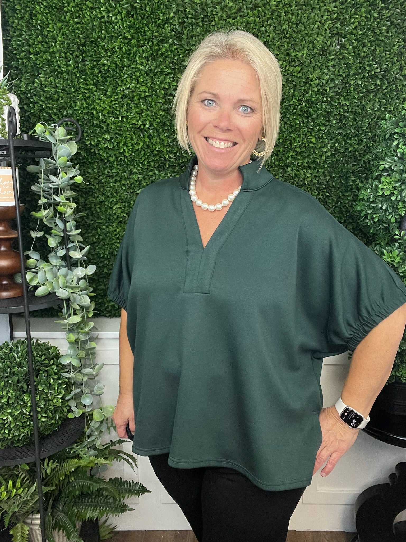 SOLID SS VNECK COLLAR BAND TOP