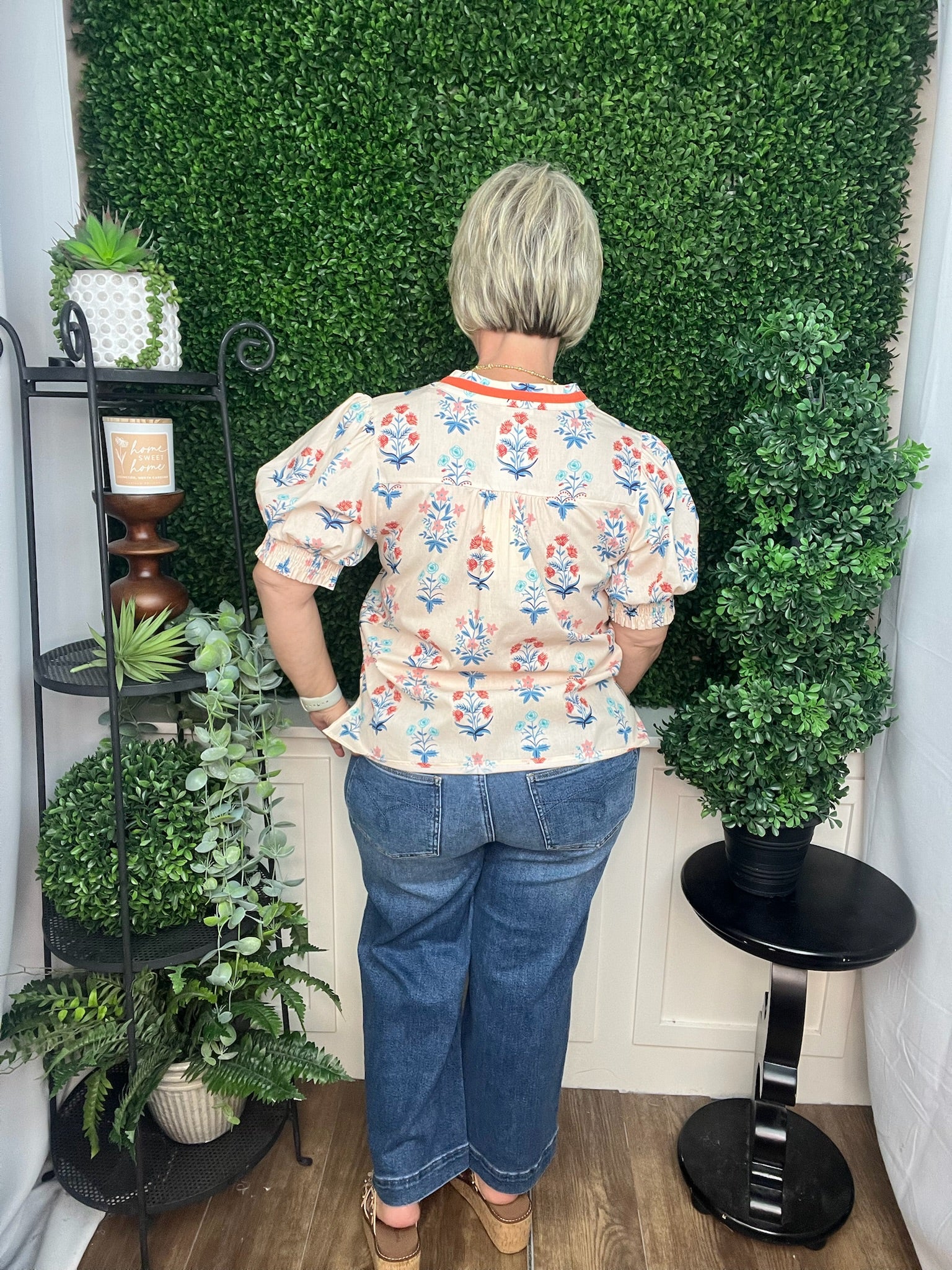 FLORAL PRINT PUFF SHORT SLEEVE TOP