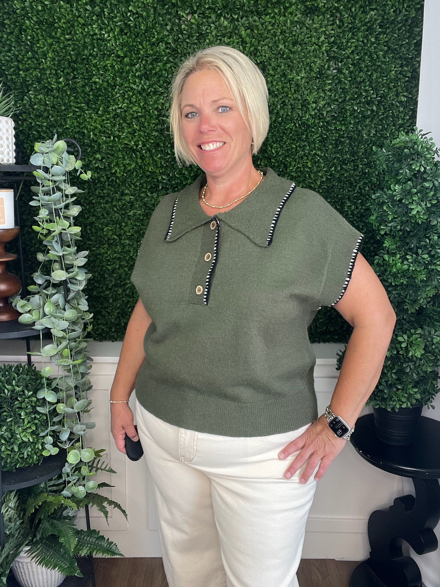 SOLID SWEATER TOP W/COLLAR BUTTON CLOSURE