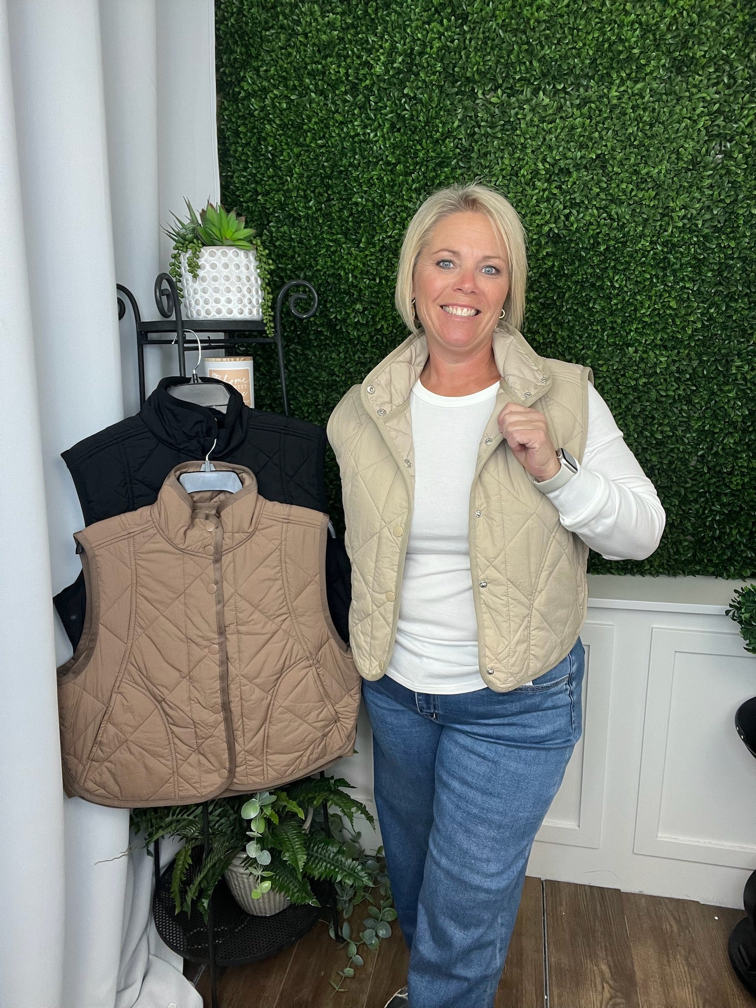 SNAP BUTTON QUILTED PUFFER VEST