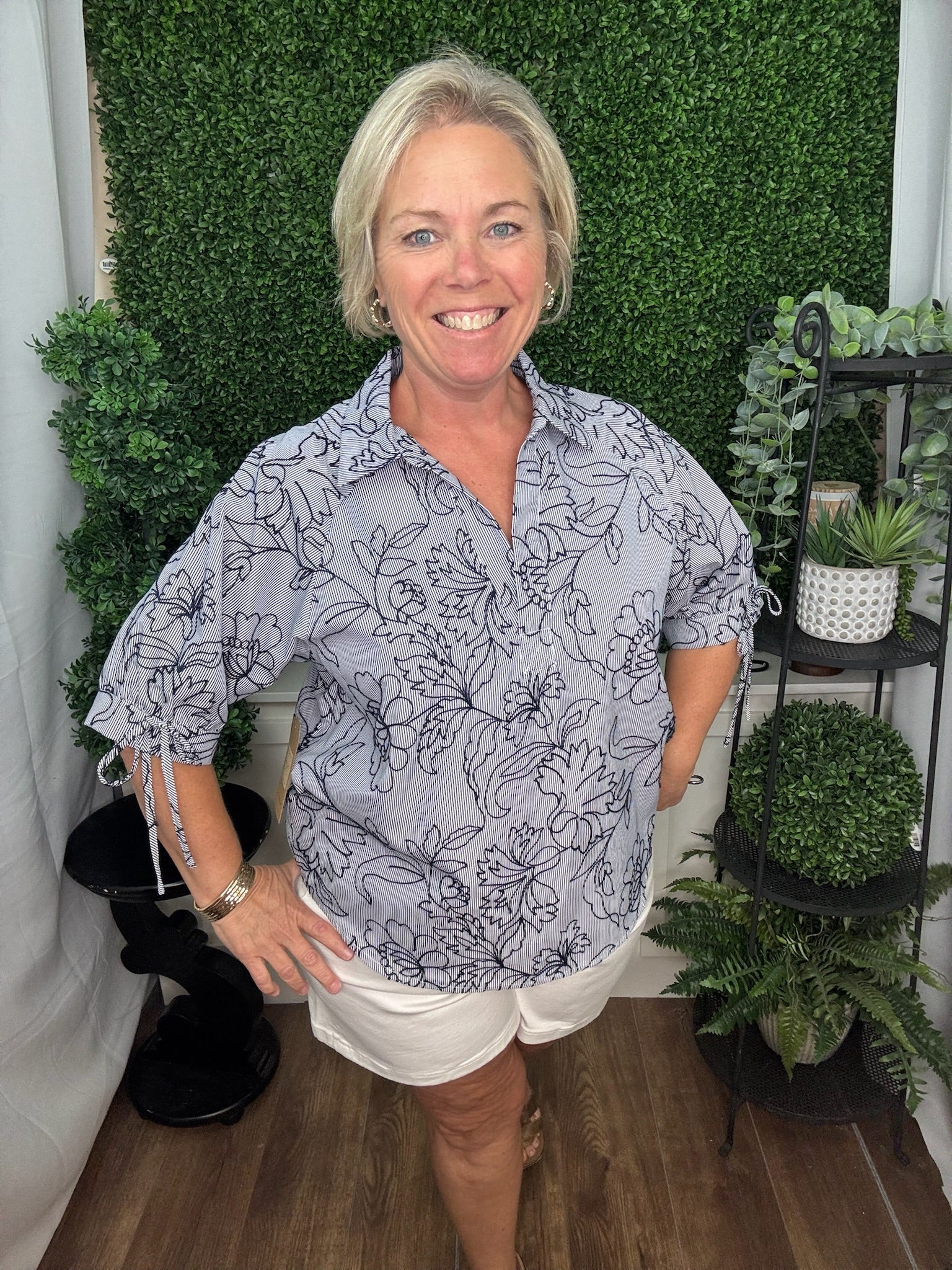 SPLIT NECK POPOVER WITH TIE SLEEVES - NAVY STRIPE