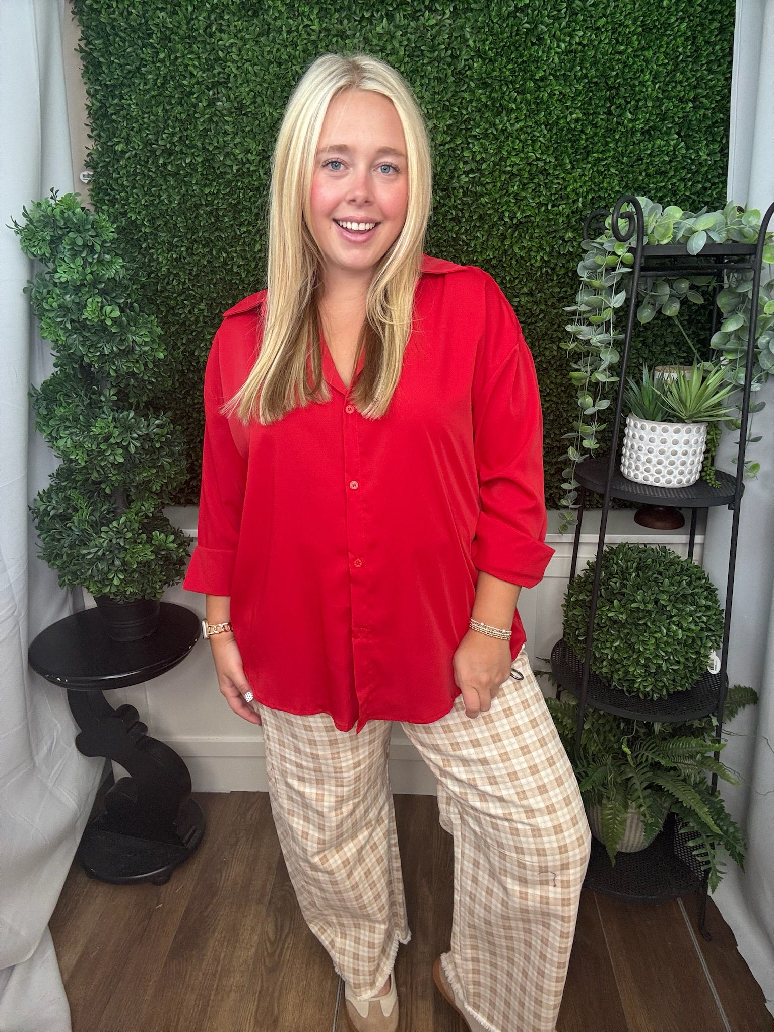 Kathryn Classic Button-Up - Dark Red