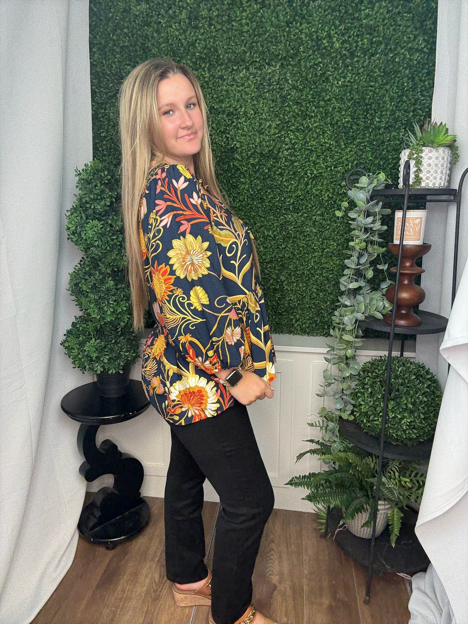 FLORAL PRINT TOP W/FRONT TIE - NAVY MIX