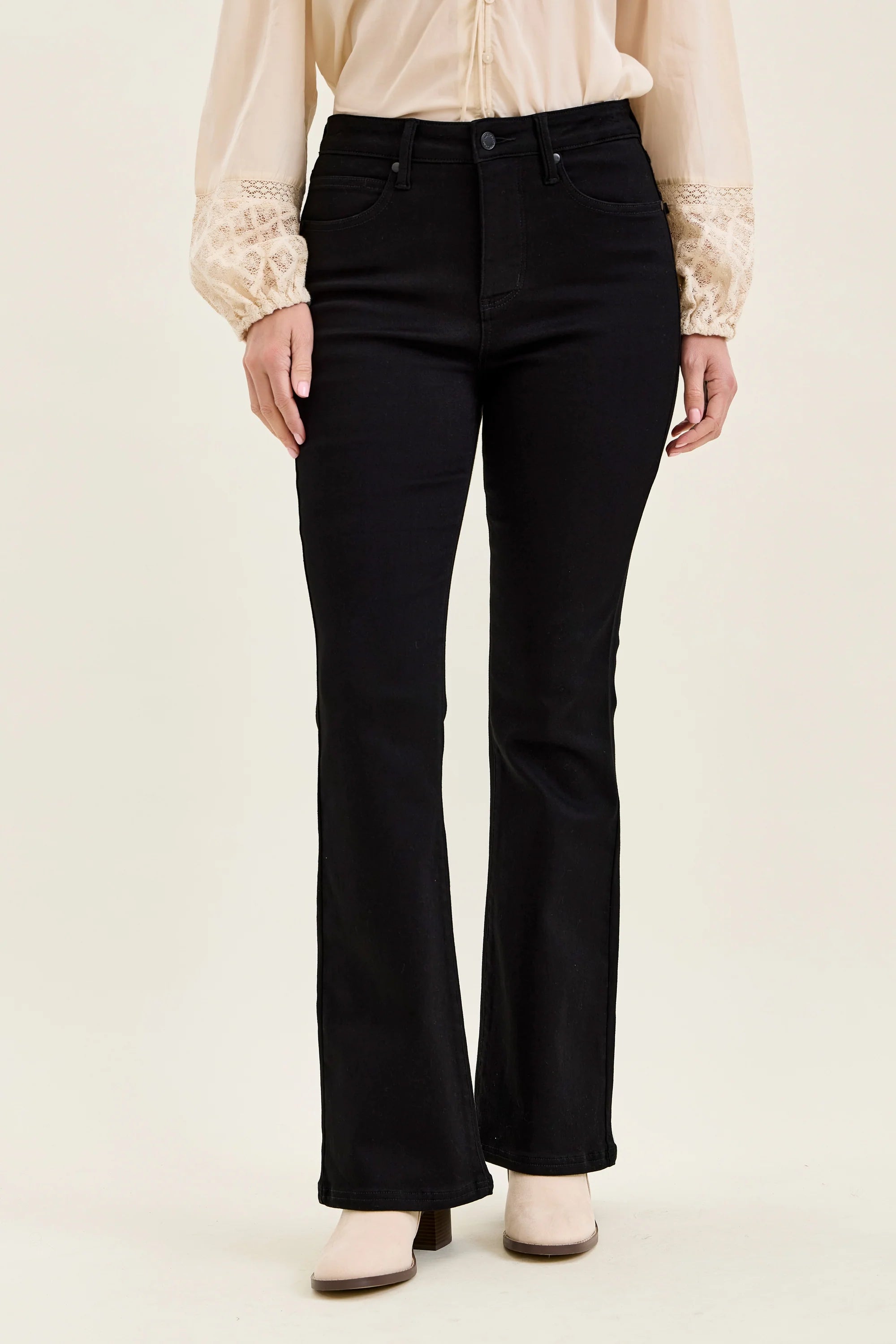 Petite - Black Bootcut Jeans
