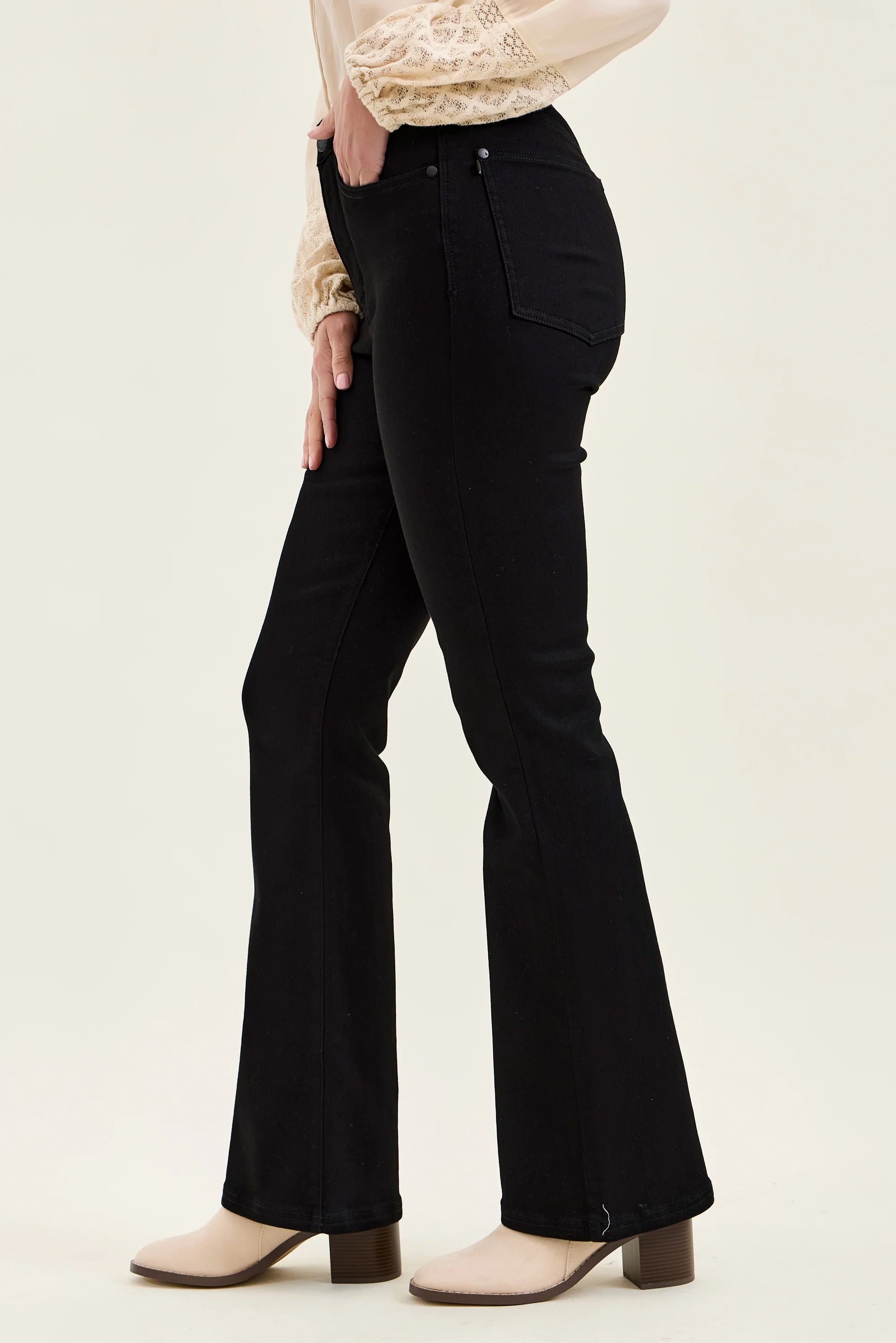 Petite - Black Bootcut Jeans