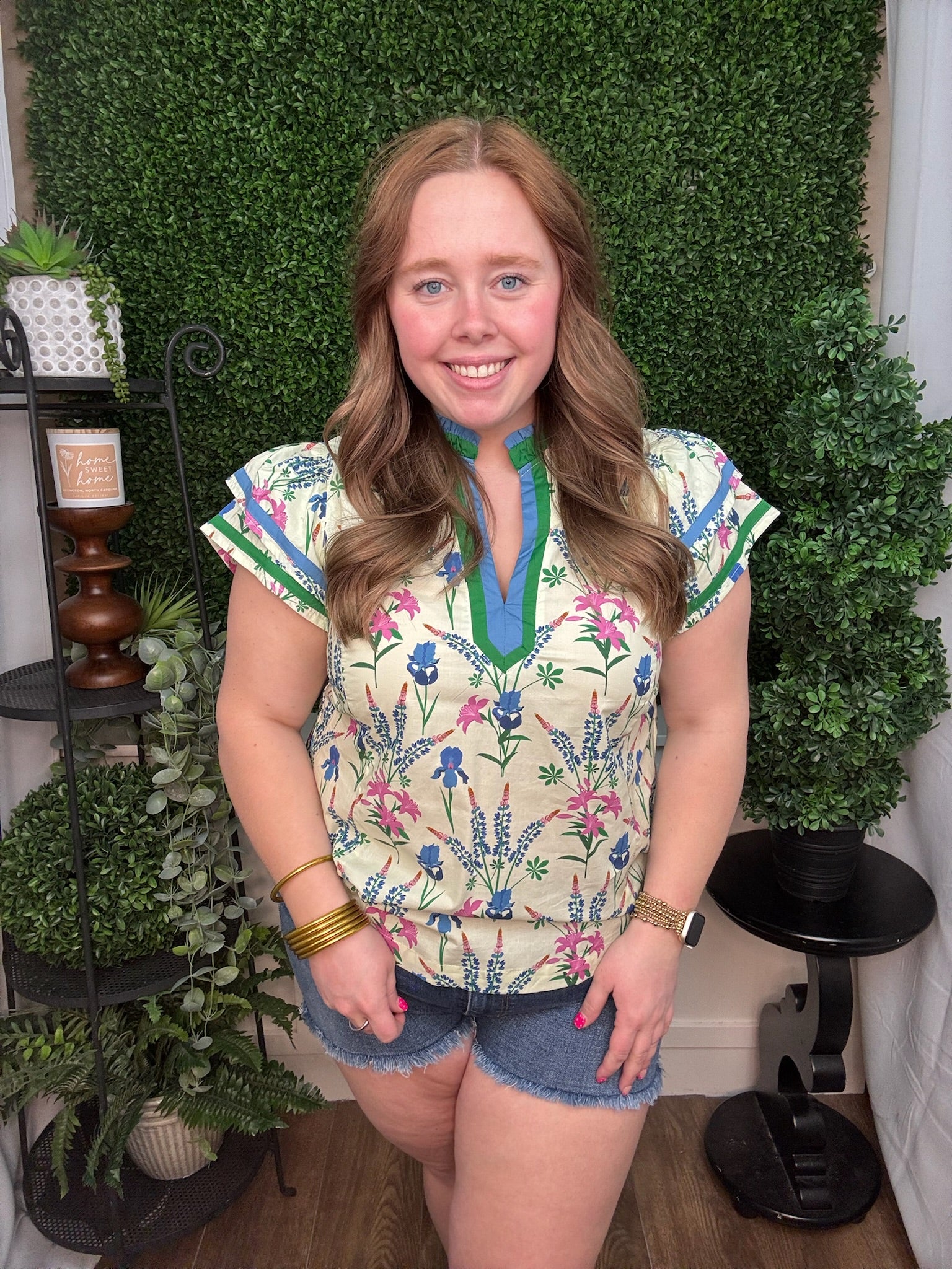 Botanical V-Neck Trim Blouse