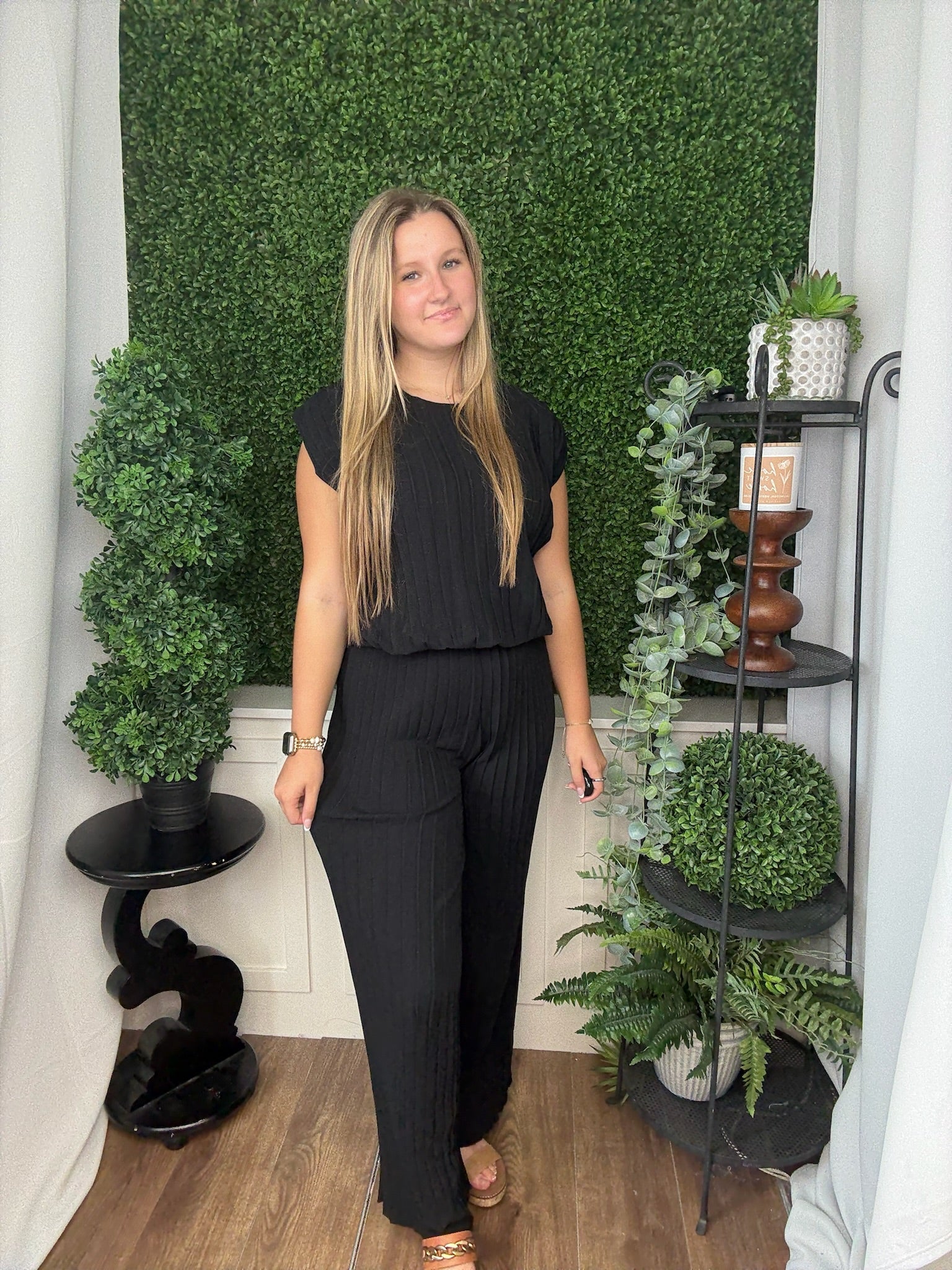 PLEATED TOP AND PANTS SET - BLACK