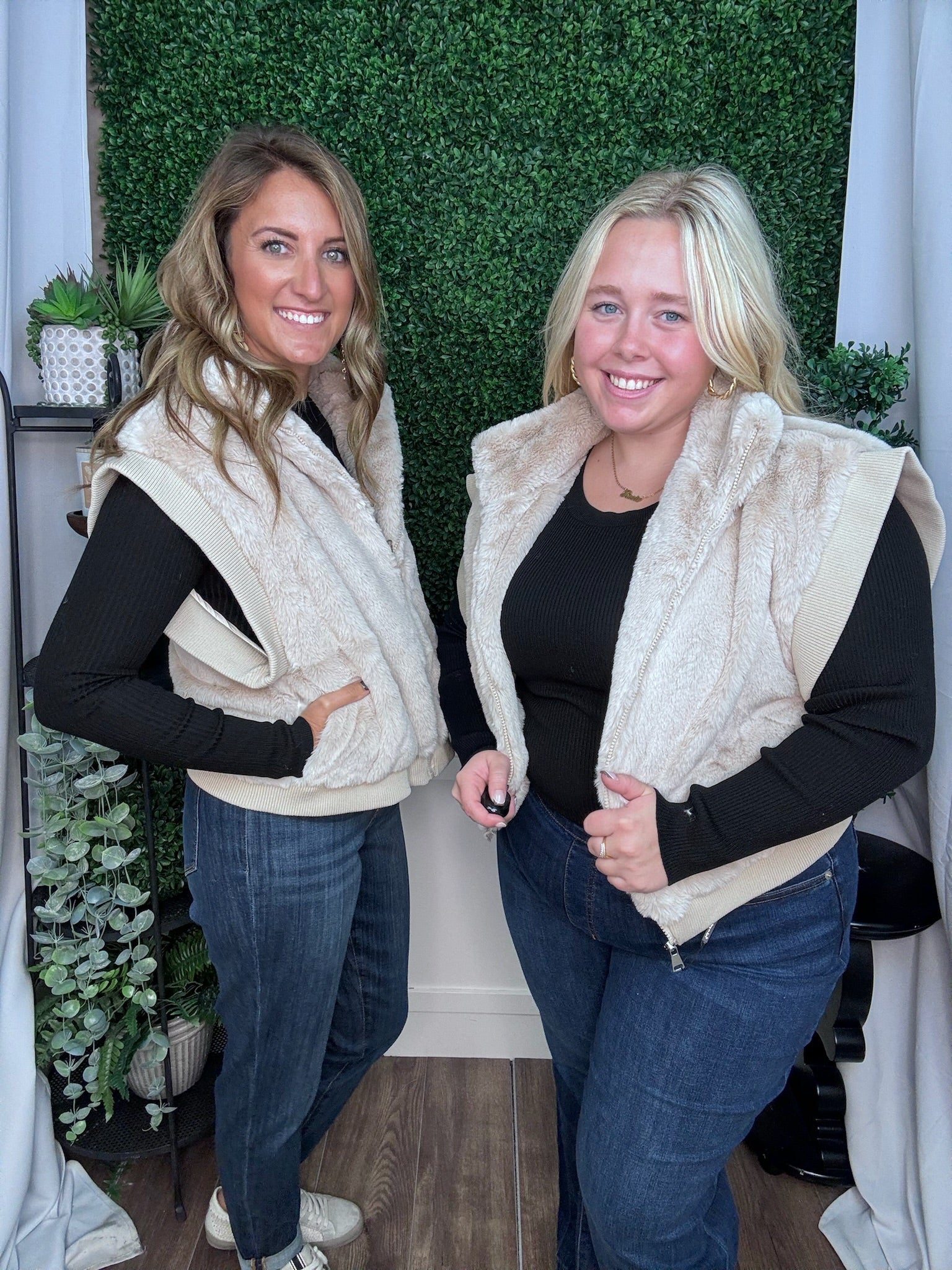 ZIP FRONT FAUX FUR VEST TAN