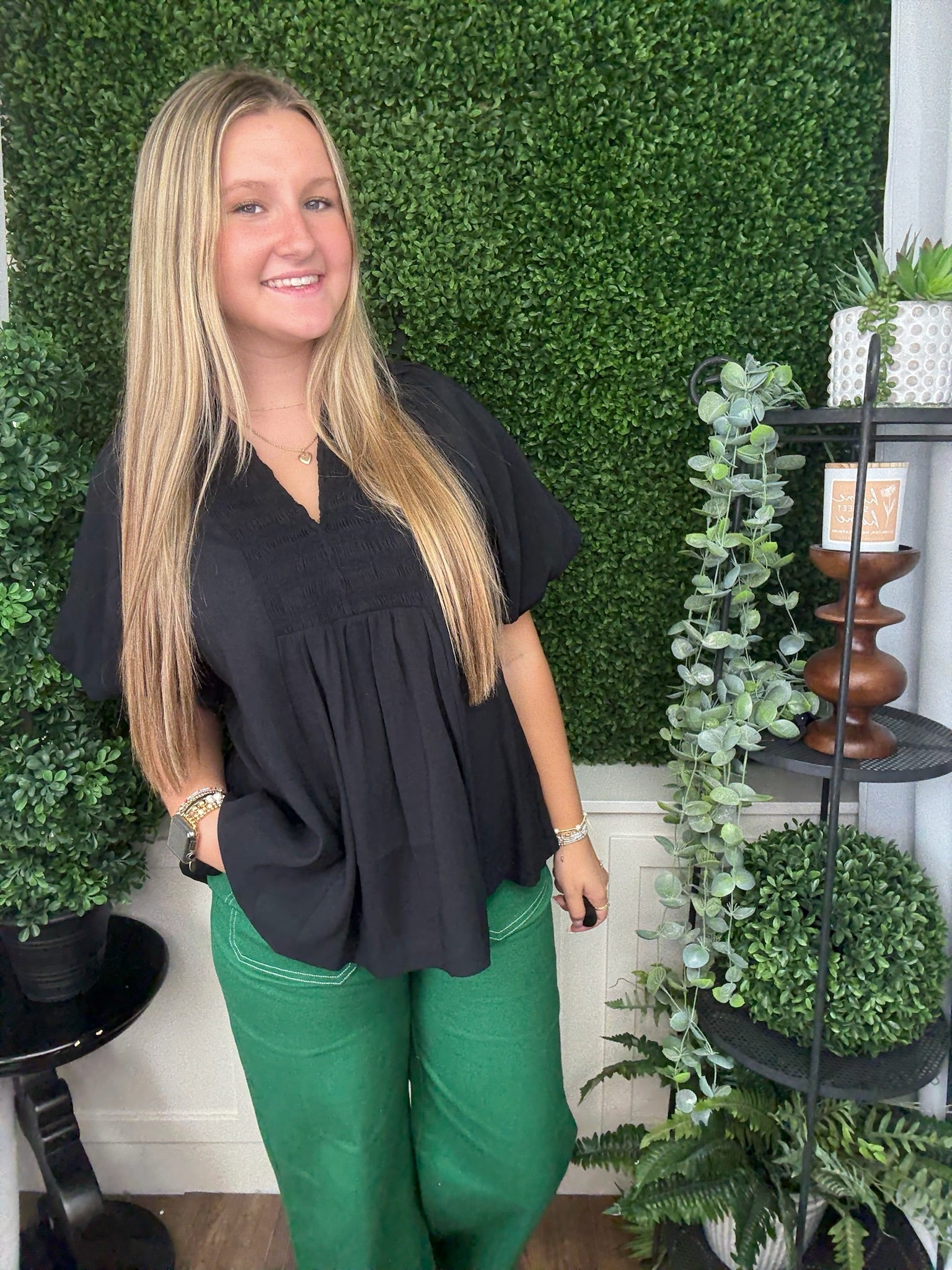 FRONT SMOCKING YOKE TOP - BLACK