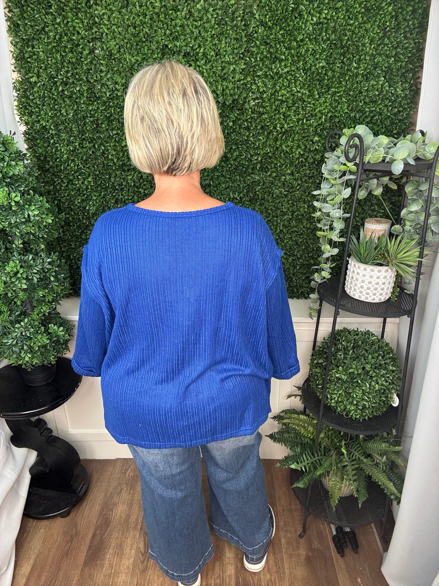 3/4 FOLDED SLEEVE KNIT TOP - OFF WHITE/ R. BLUE