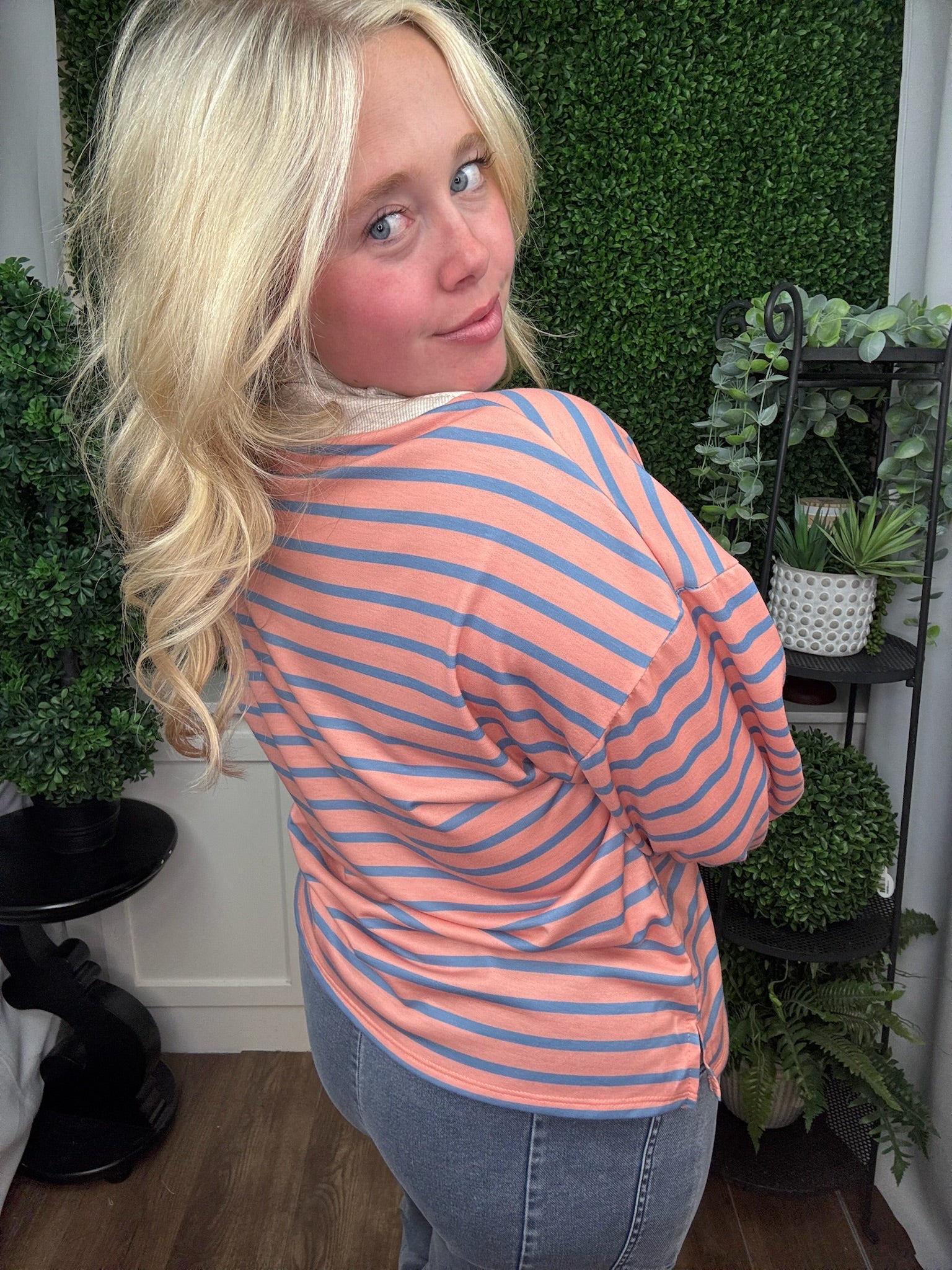 FRONT ZIPPER LONG SLEEVE TOP - CORAL/OATMEAL