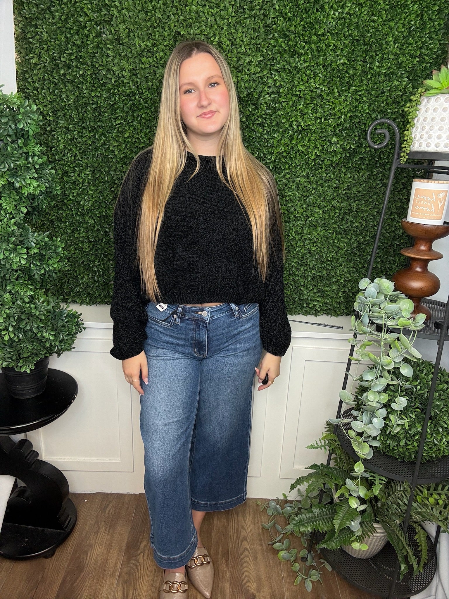 TEXTURED CHENILLE LS SWEATER - BLACK