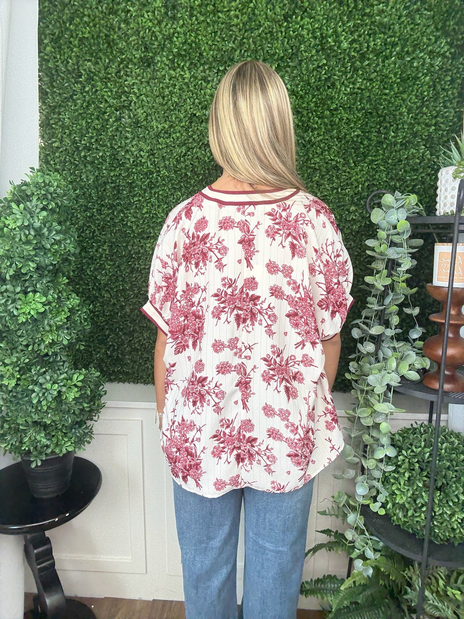 FLORAL PRINT OVERSIZED PULLOVER SHORT DOLMAN SLEEVE TOP - BURGUNDY