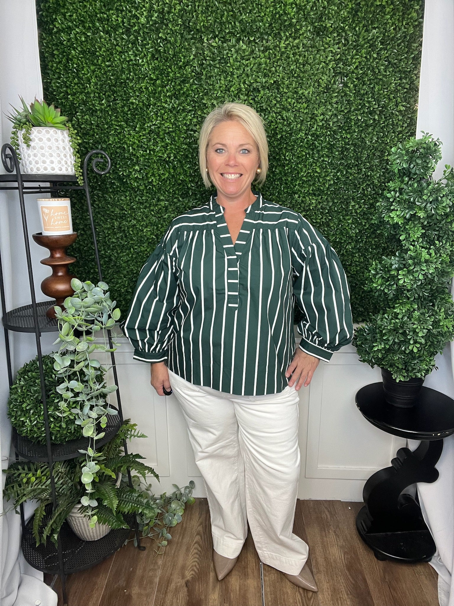 LONG PUFF SLV W/ CUFF V-NECK TOP - GREEN