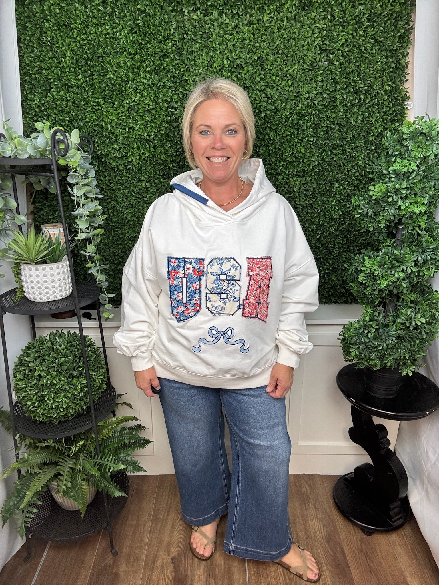 HOODED TEE - FLORAL USA