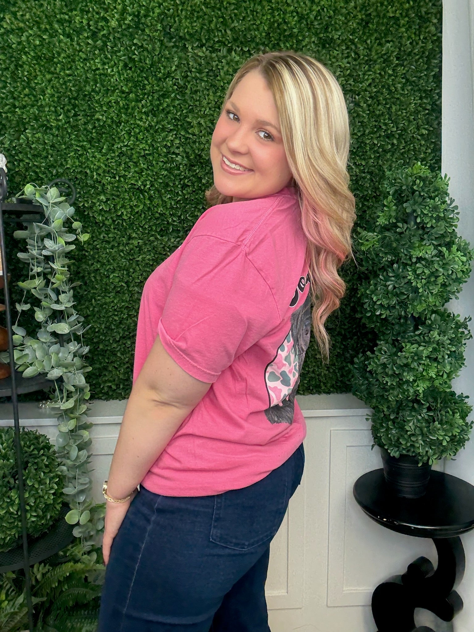 CAMO BLACK LAB TEE - CRUNCHBERRY