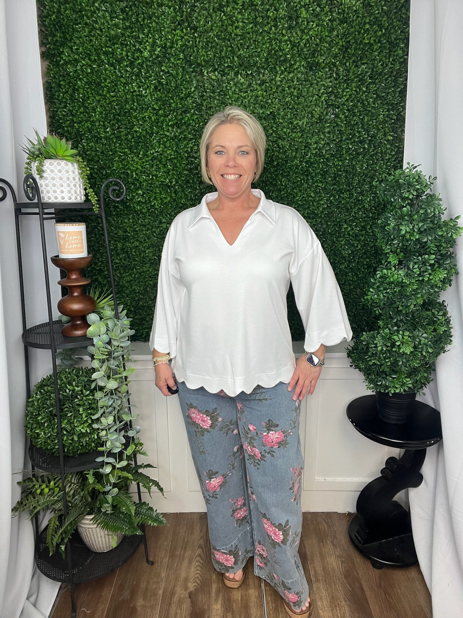 SCALLOP EDGE DETAIL SOLID TOP - OFF WHITE