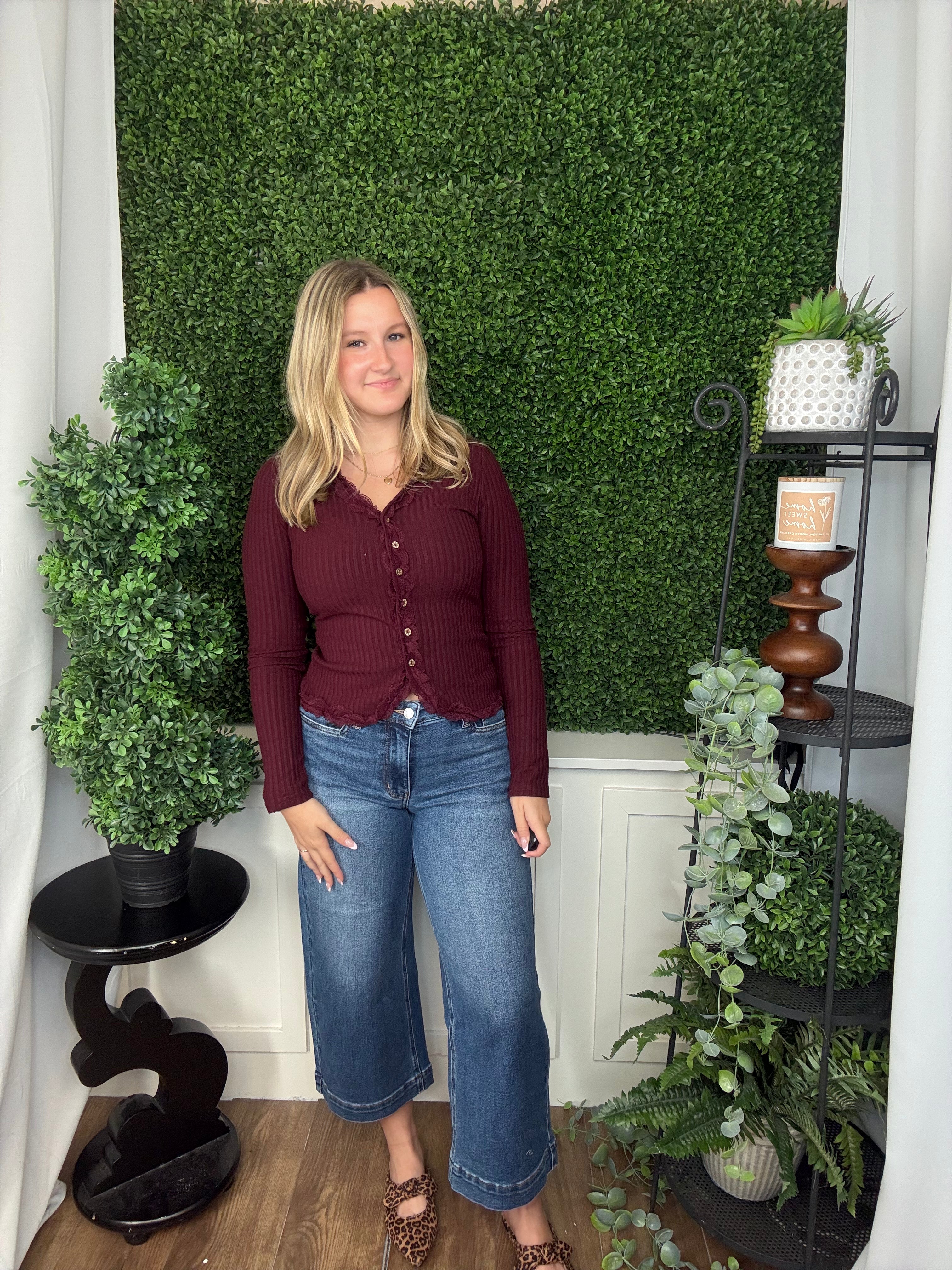 BUTTON DOWN LACE TRIM FITTED KNIT TOP - WINE