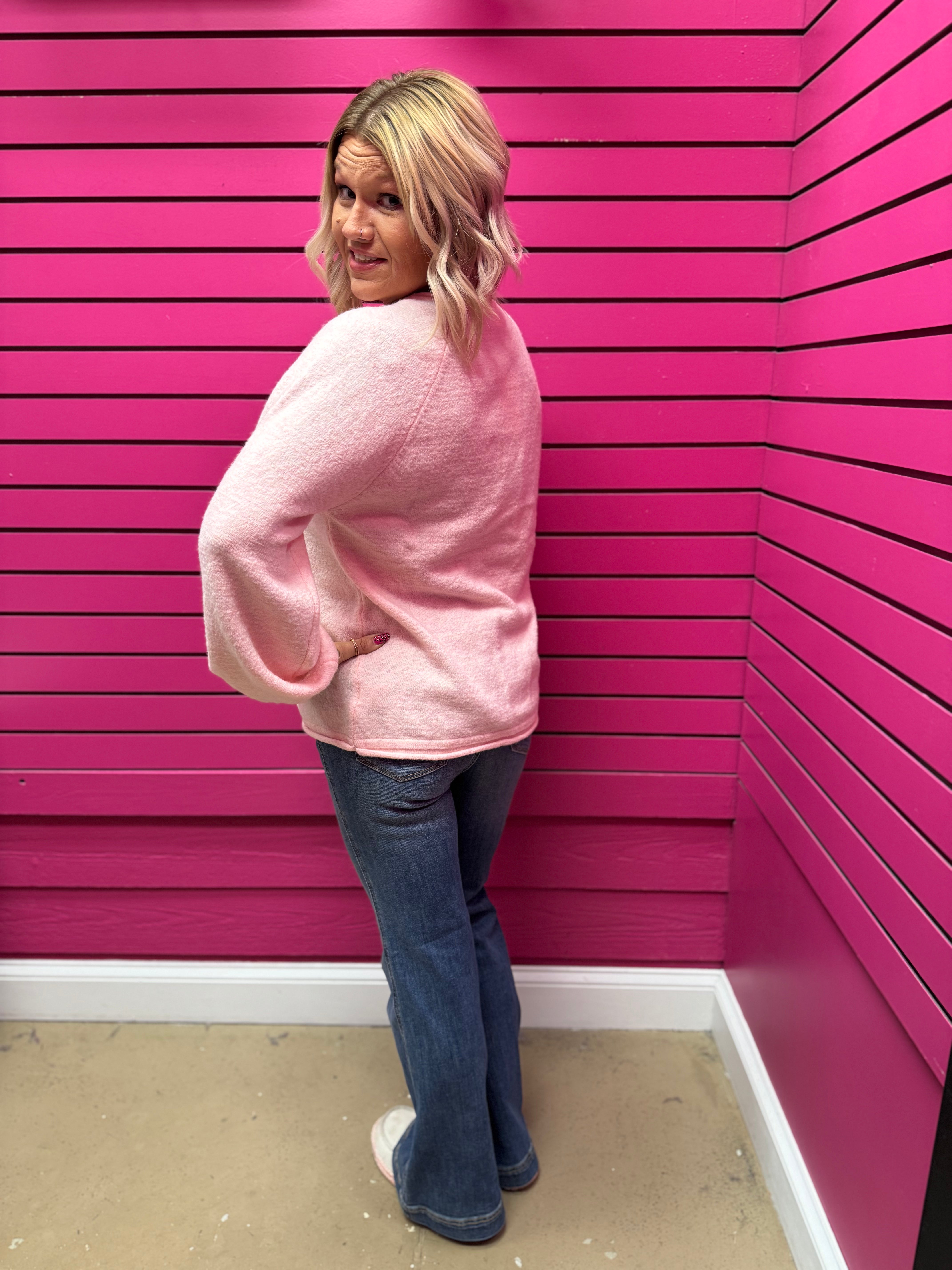 FISH GRAPHIC KNIT SWEATER - PINK