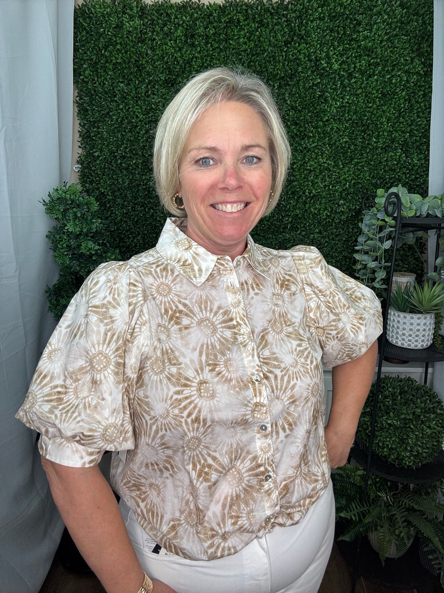 PUFF SLEEVE BUTTON FRONT WOVEN TOP W/TWIST - TAN WHITE FLORAL