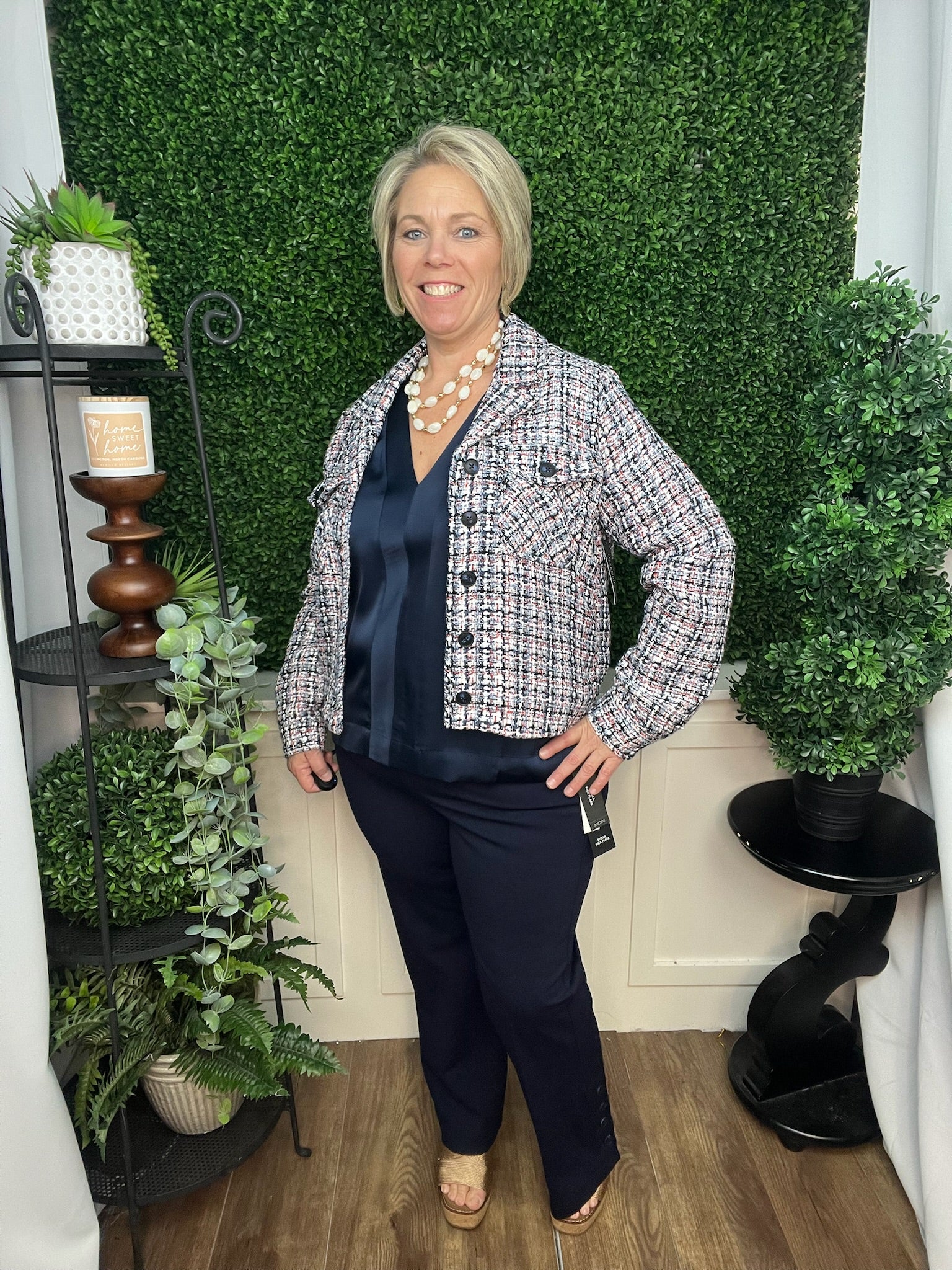 SLVLSS V-NECK WOVEN-TO-KNIT TOP DARK NAVY