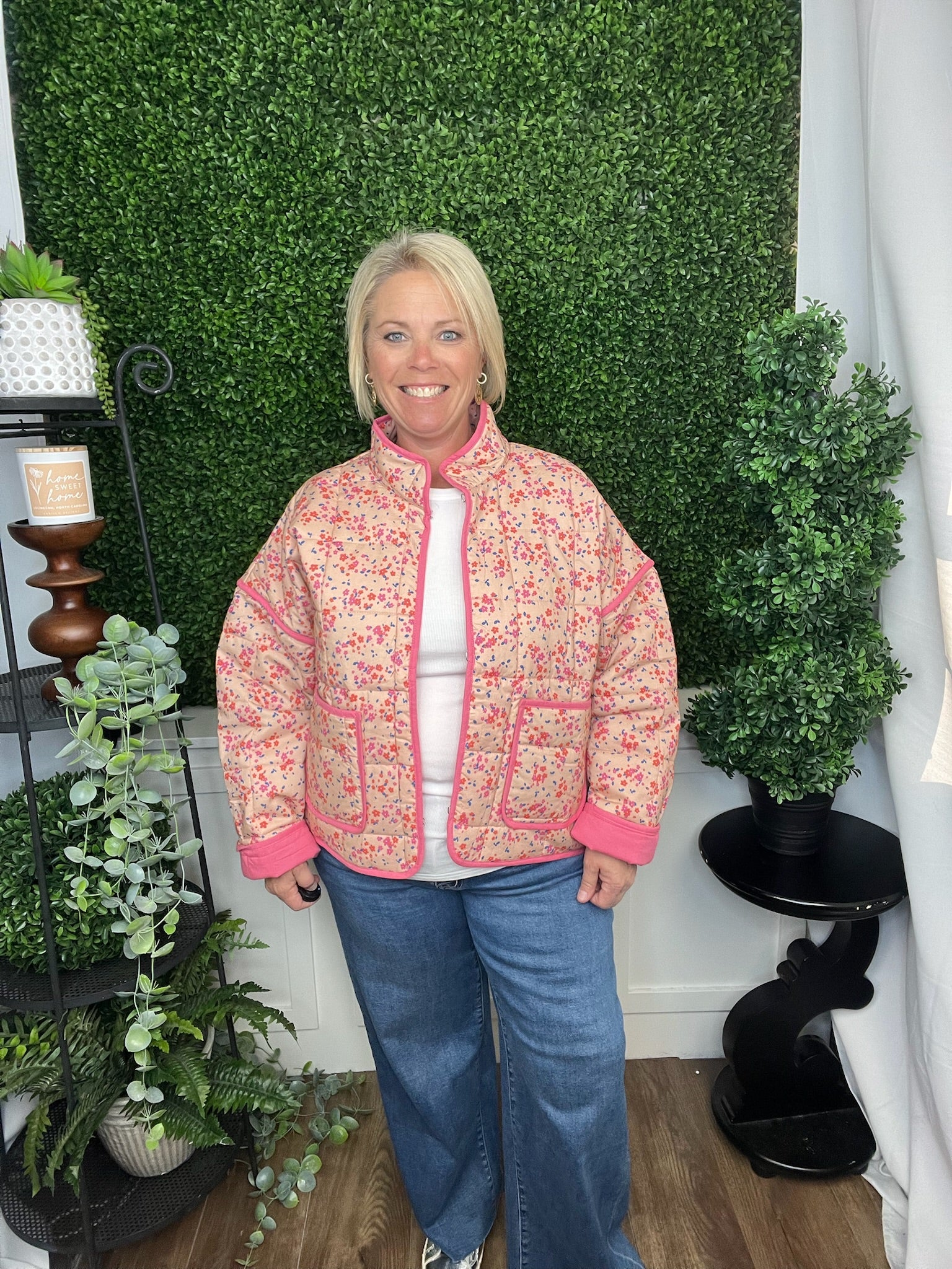PINK DAINTY FLORAL LIGHTWEIGHT QUILTED JACKET