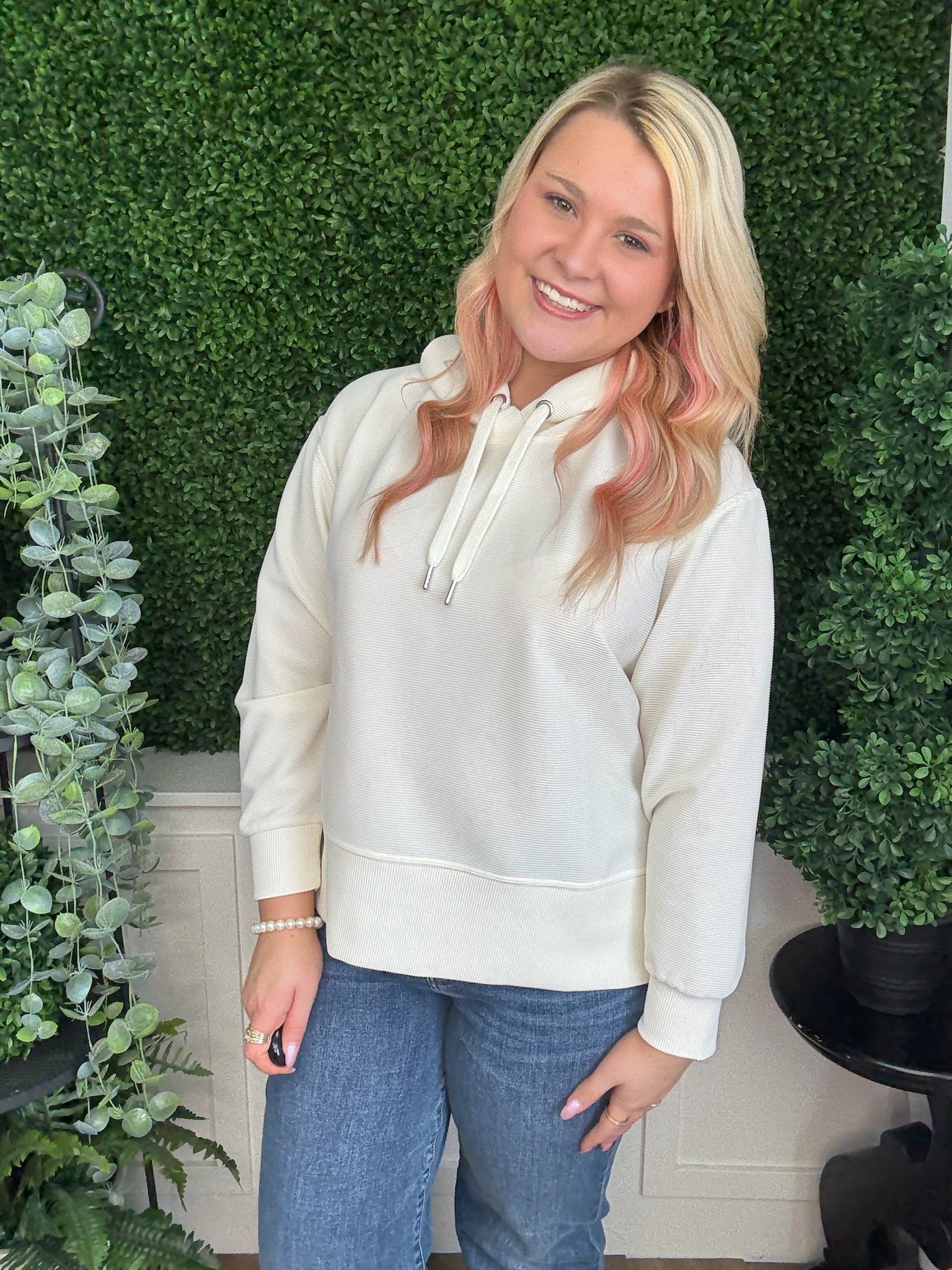 RIBBED HOODED PULLOVER - PEARL