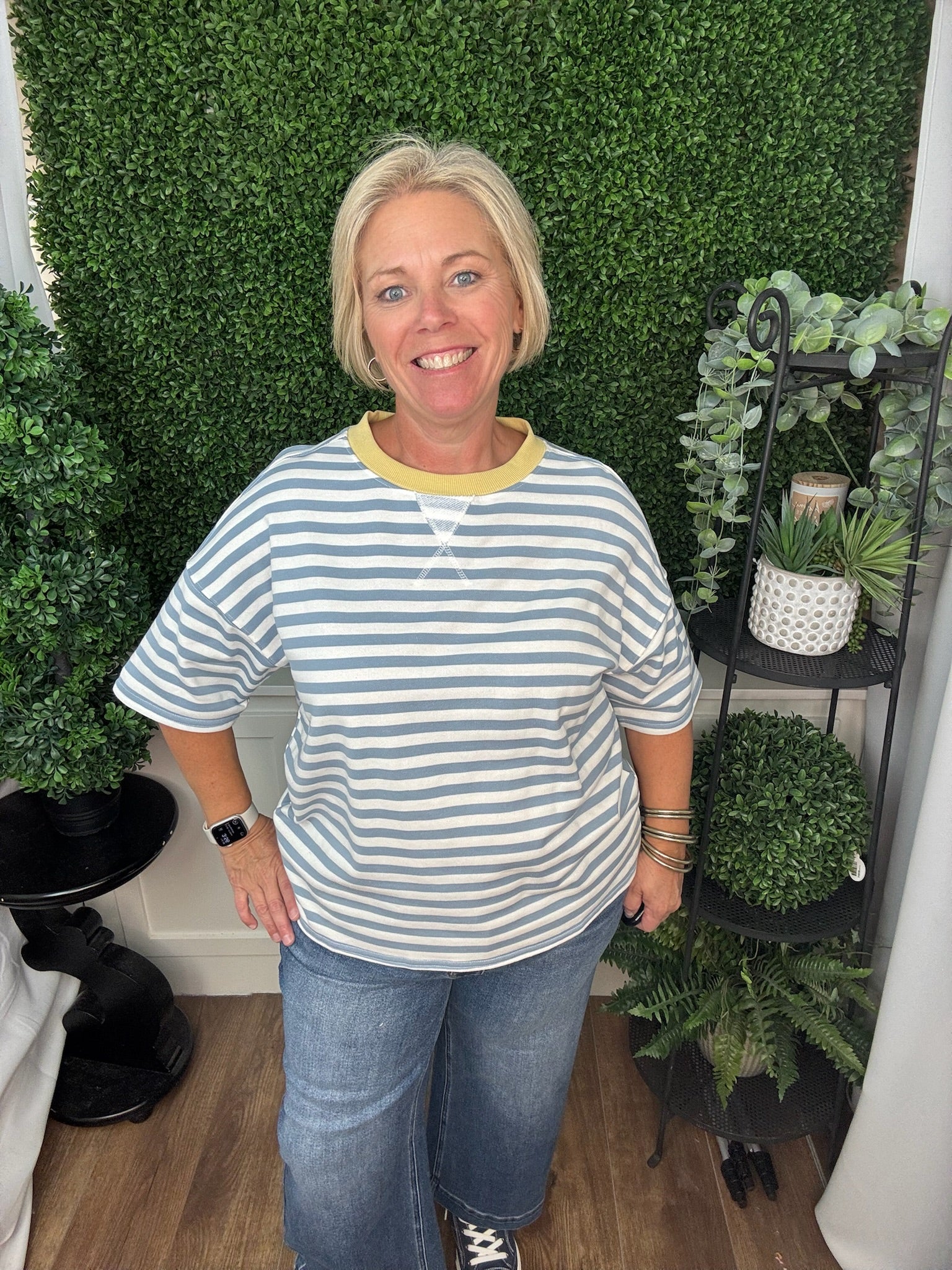 STRIPED SHORT SLEEVE TOP