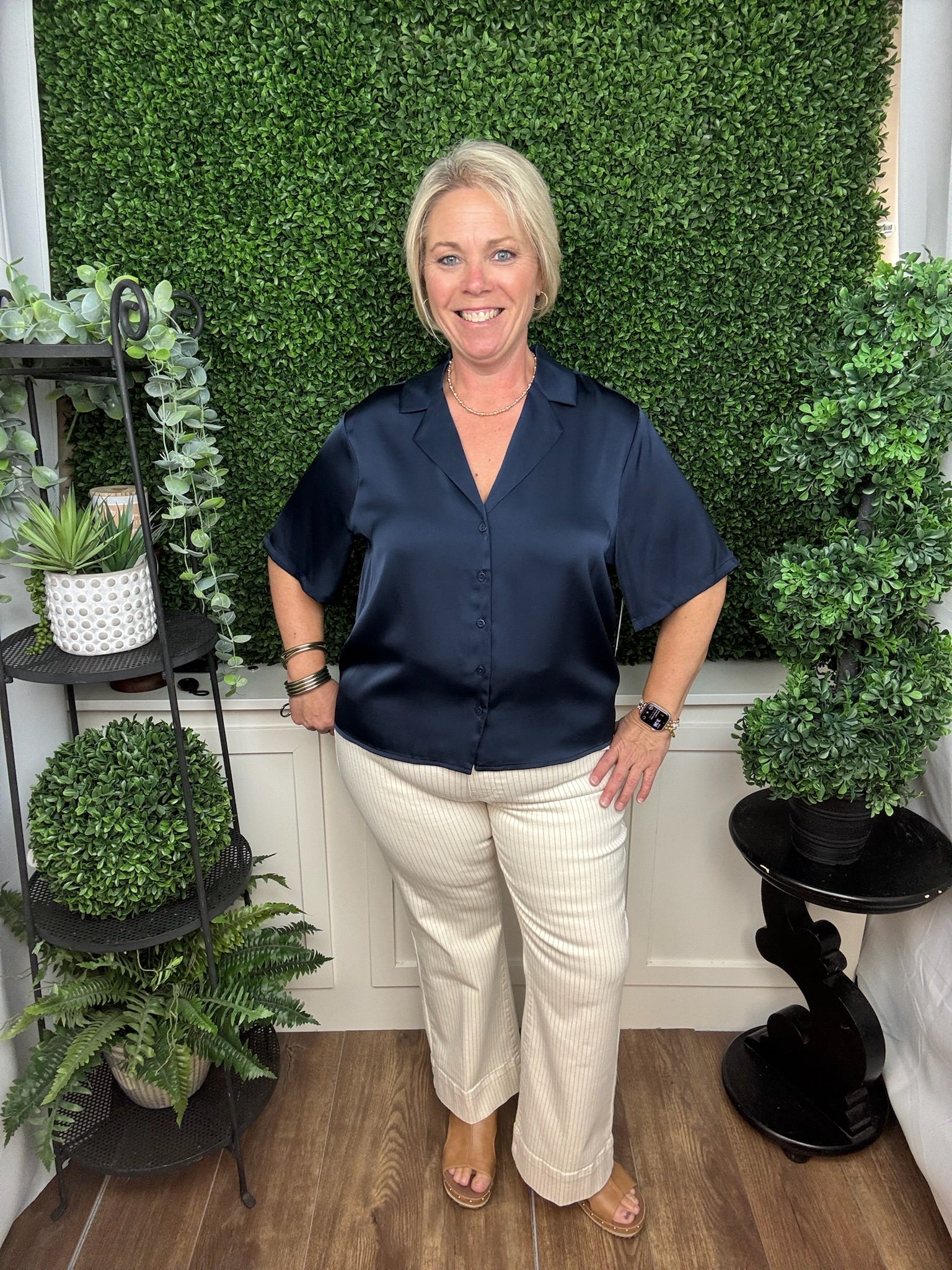 SHORT SLEEVE CAMP COLLAR WOVEN BLOUSE - DARK NAVY