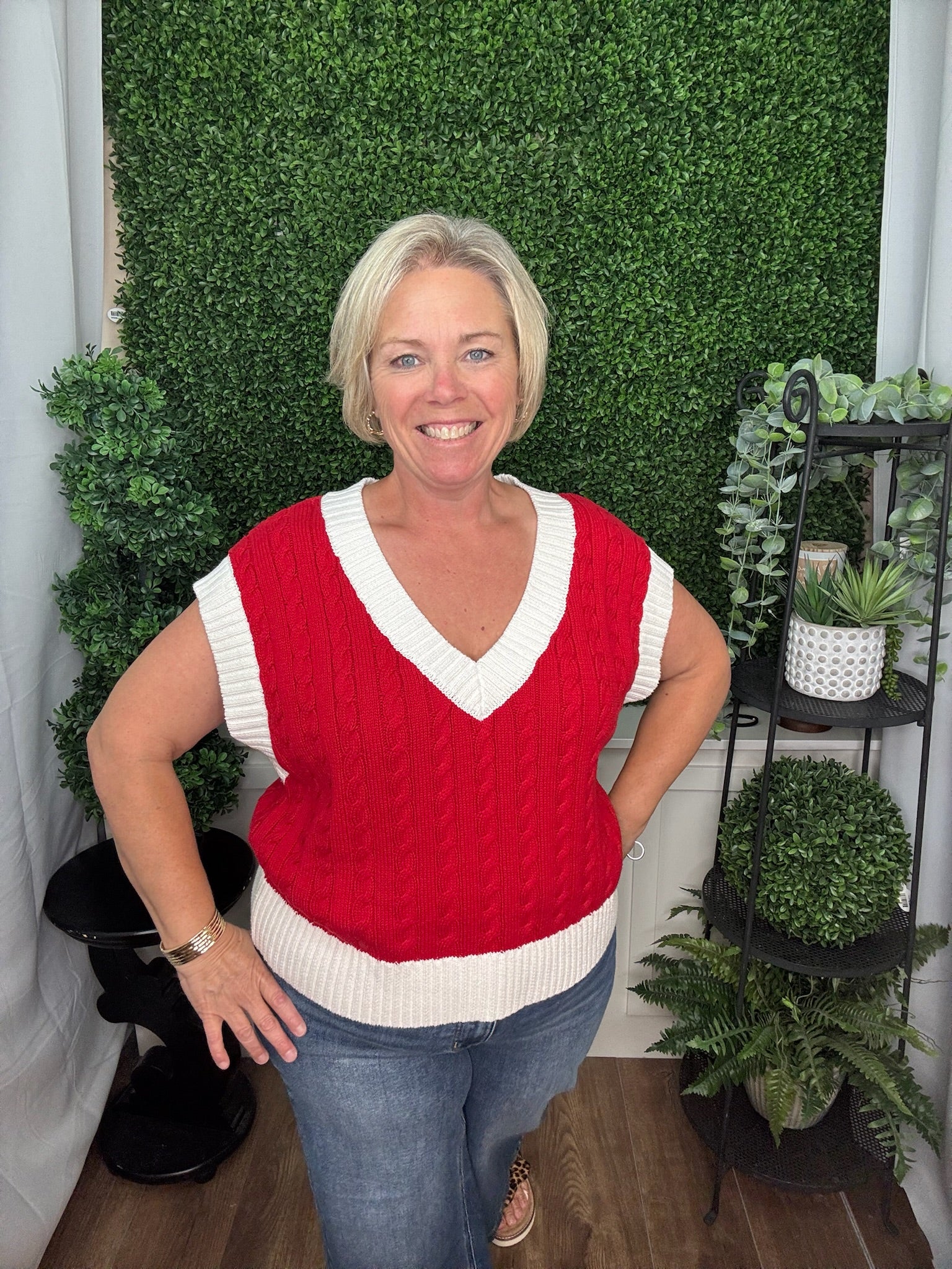 Relaxed Fit Cable Knit V Neck Sleeveless Top - Red