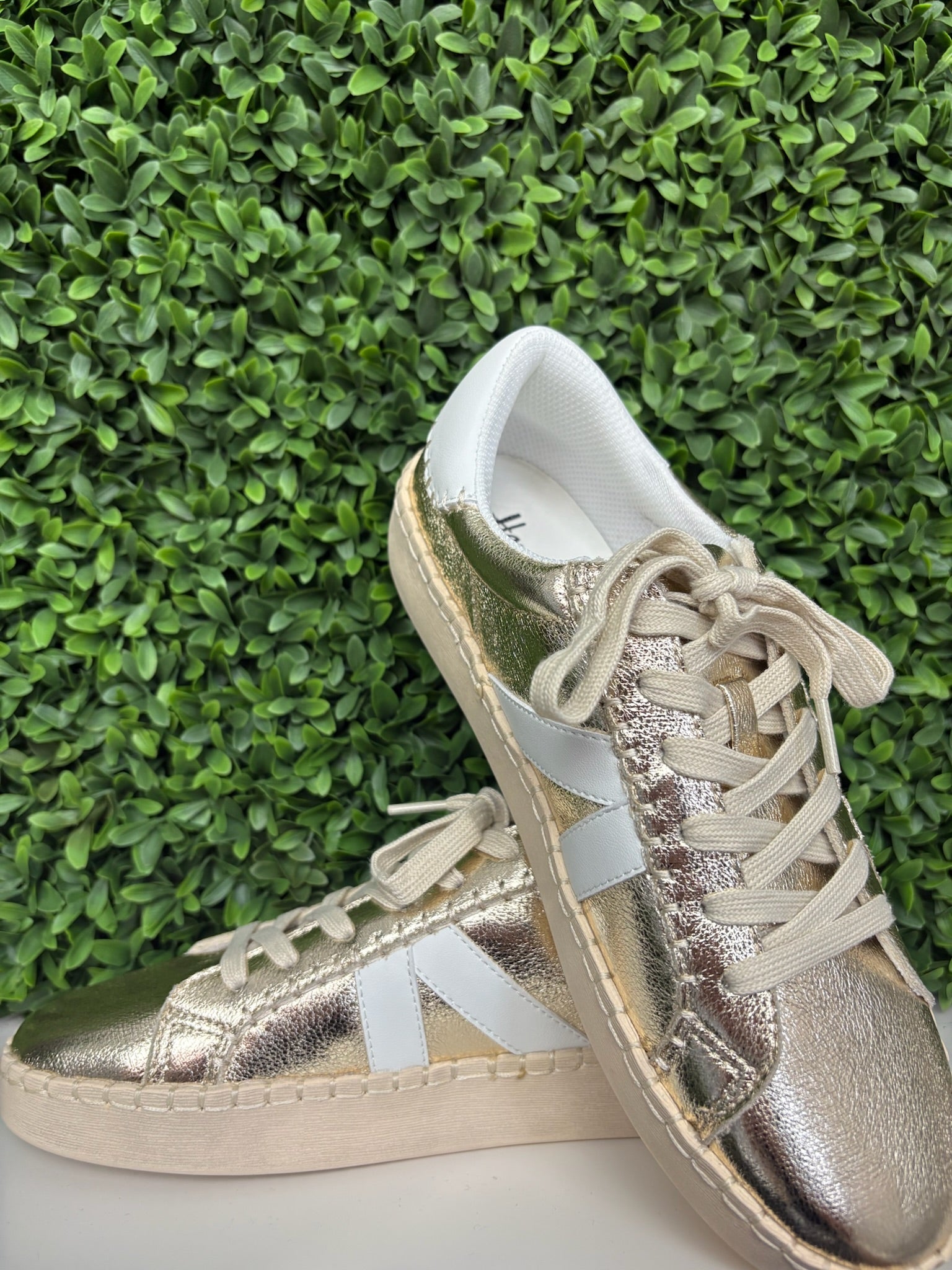 FRIEND ZONE - GOLD CRINKLE METALLIC