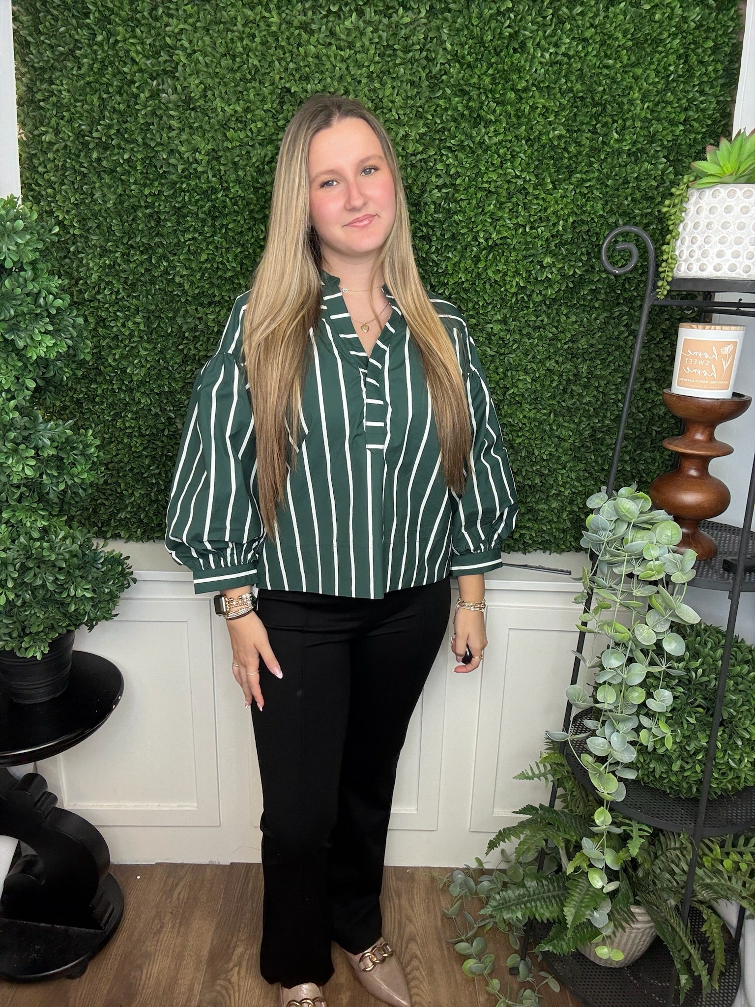 LONG PUFF SLV W/ CUFF V-NECK TOP - GREEN