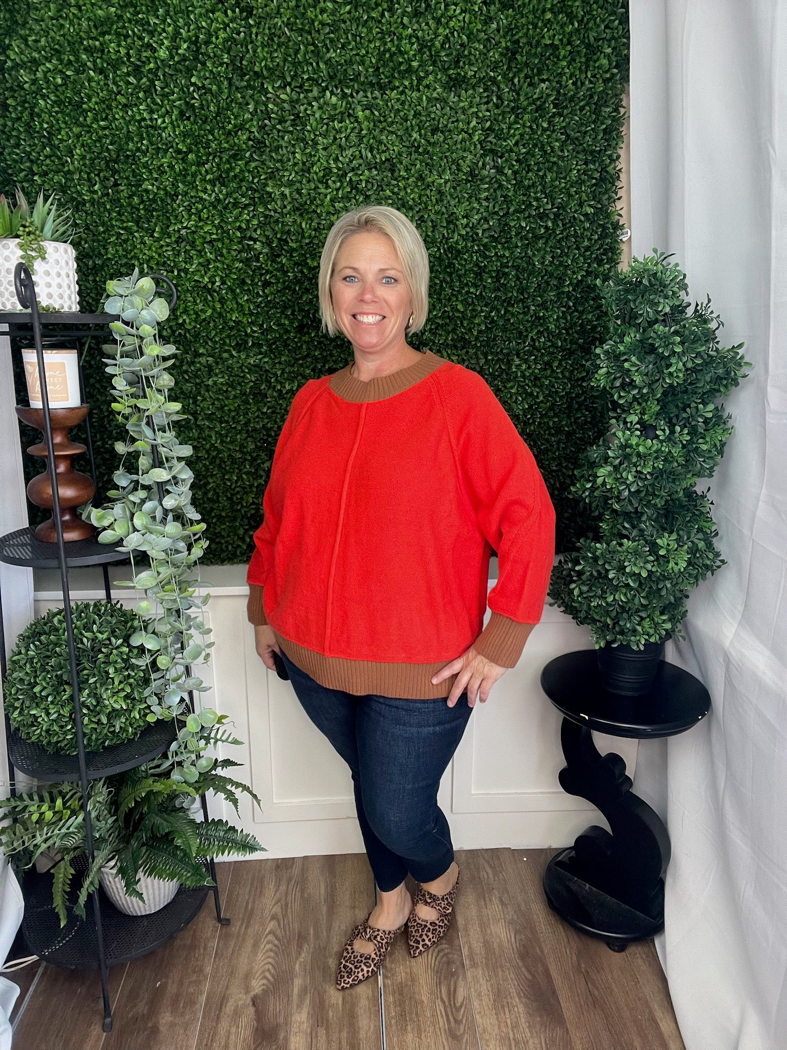 SOLID SWEATER TOP W/CONTRAST ACCENT BAND - RED