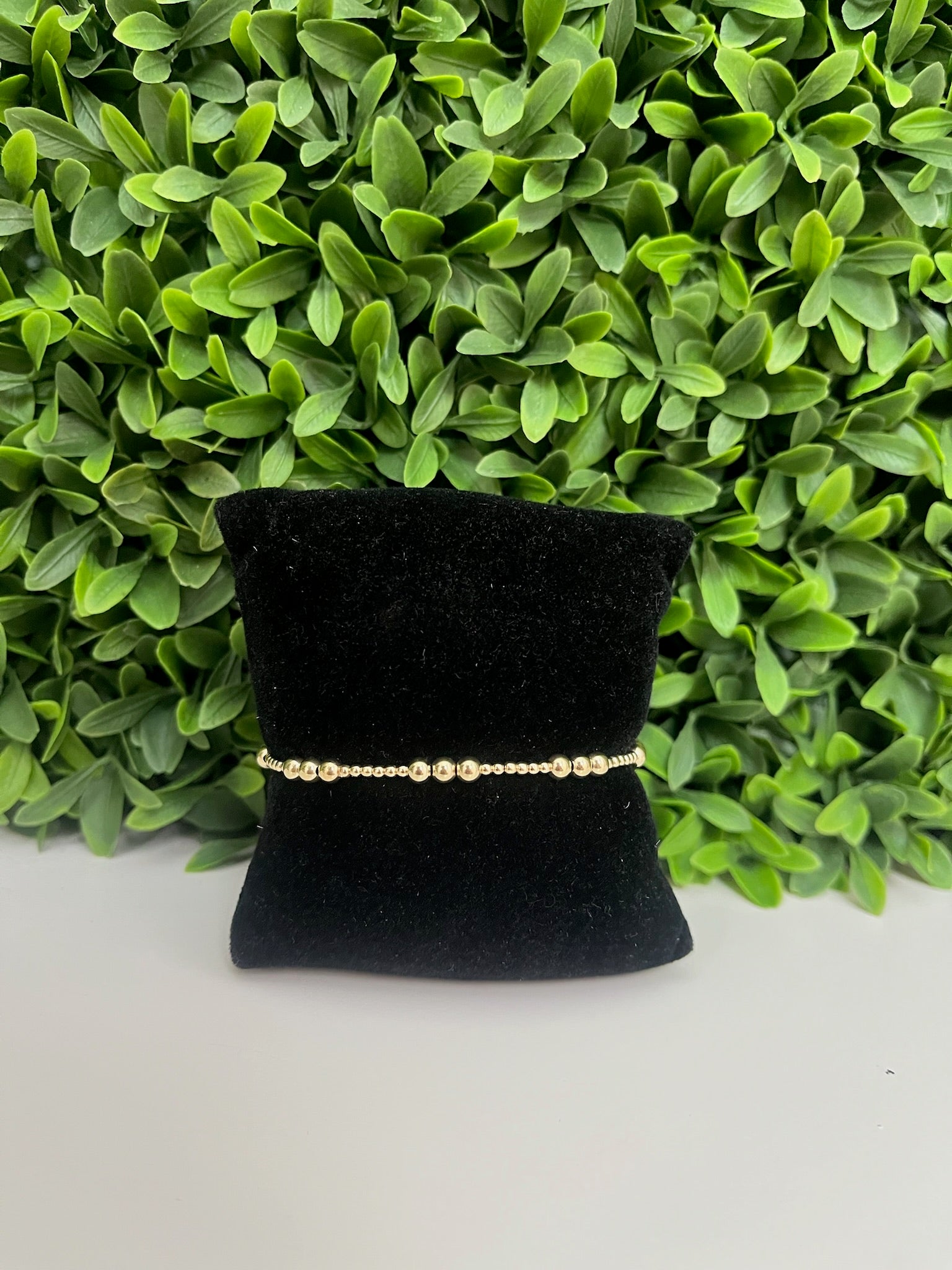 CLASSIC JOY PATTERN 4MM BEAD BRAC - GOLD