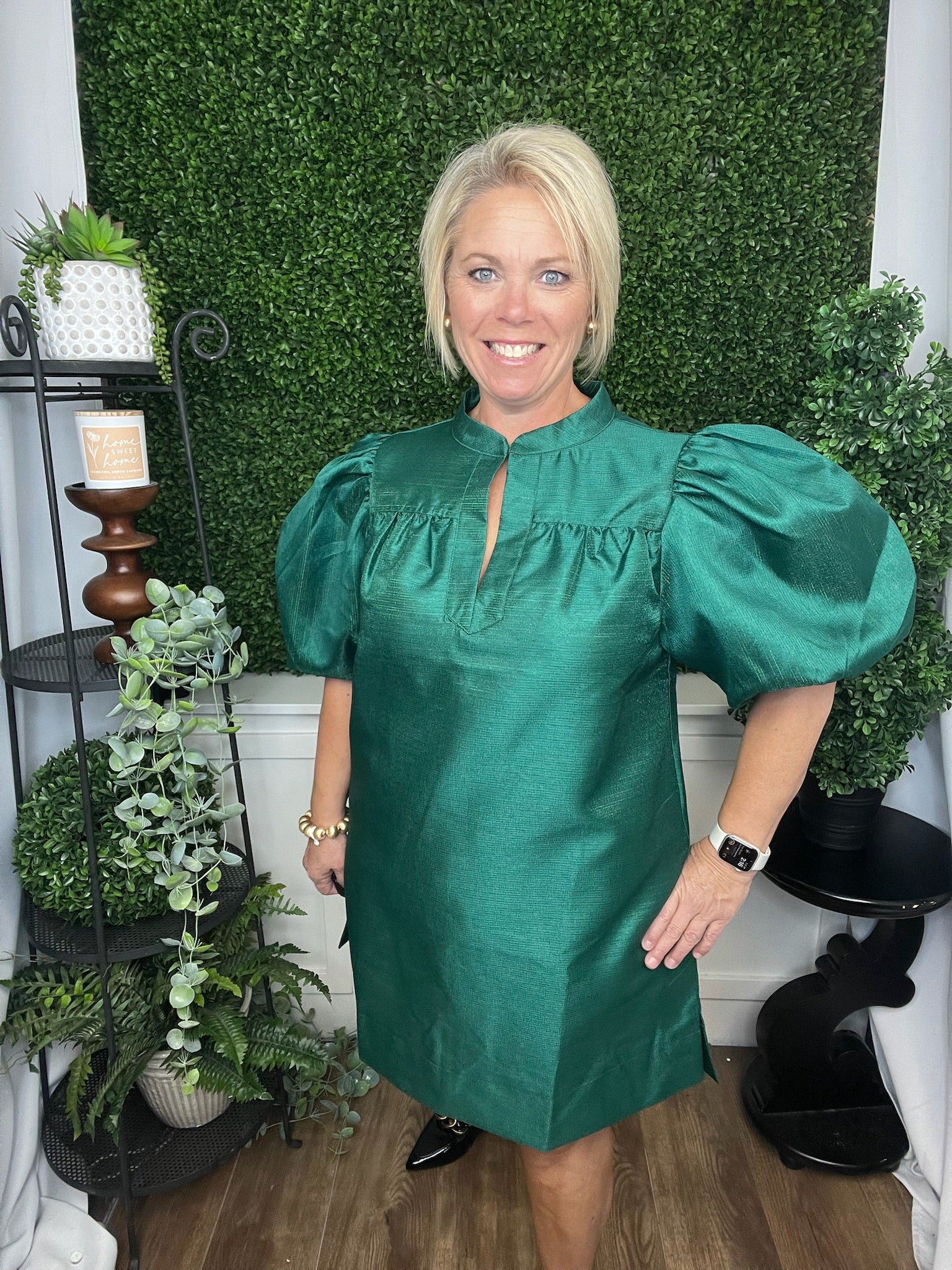 ROUND NECK PUFF SLV MINI DRESS