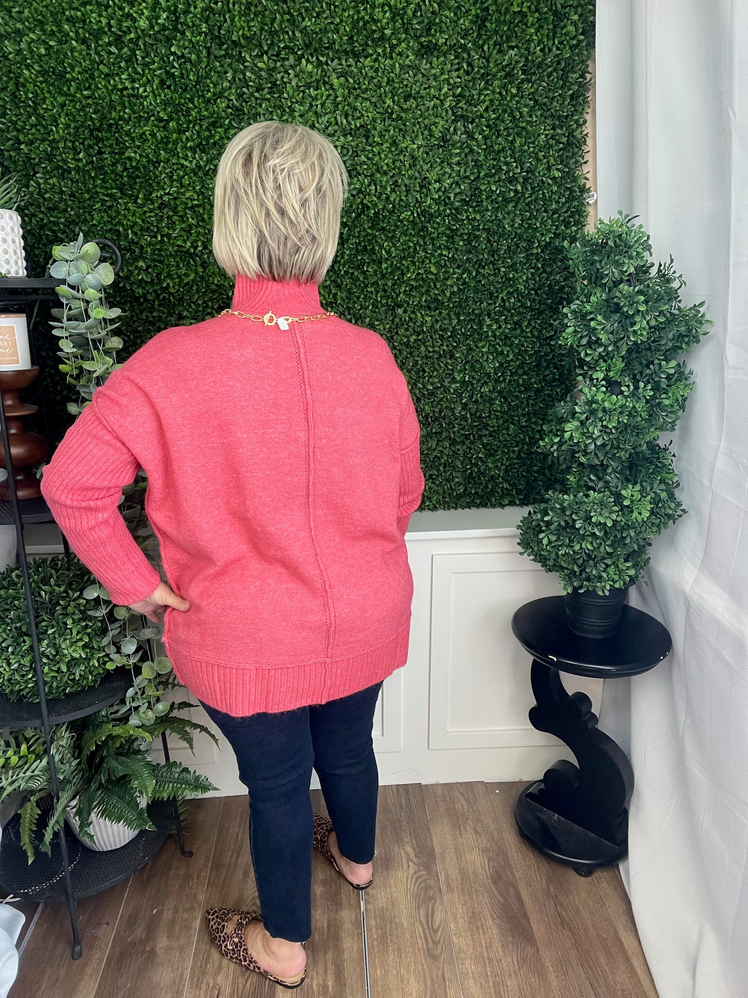 SOLID TURTLENECK PULLOVER SWEATER