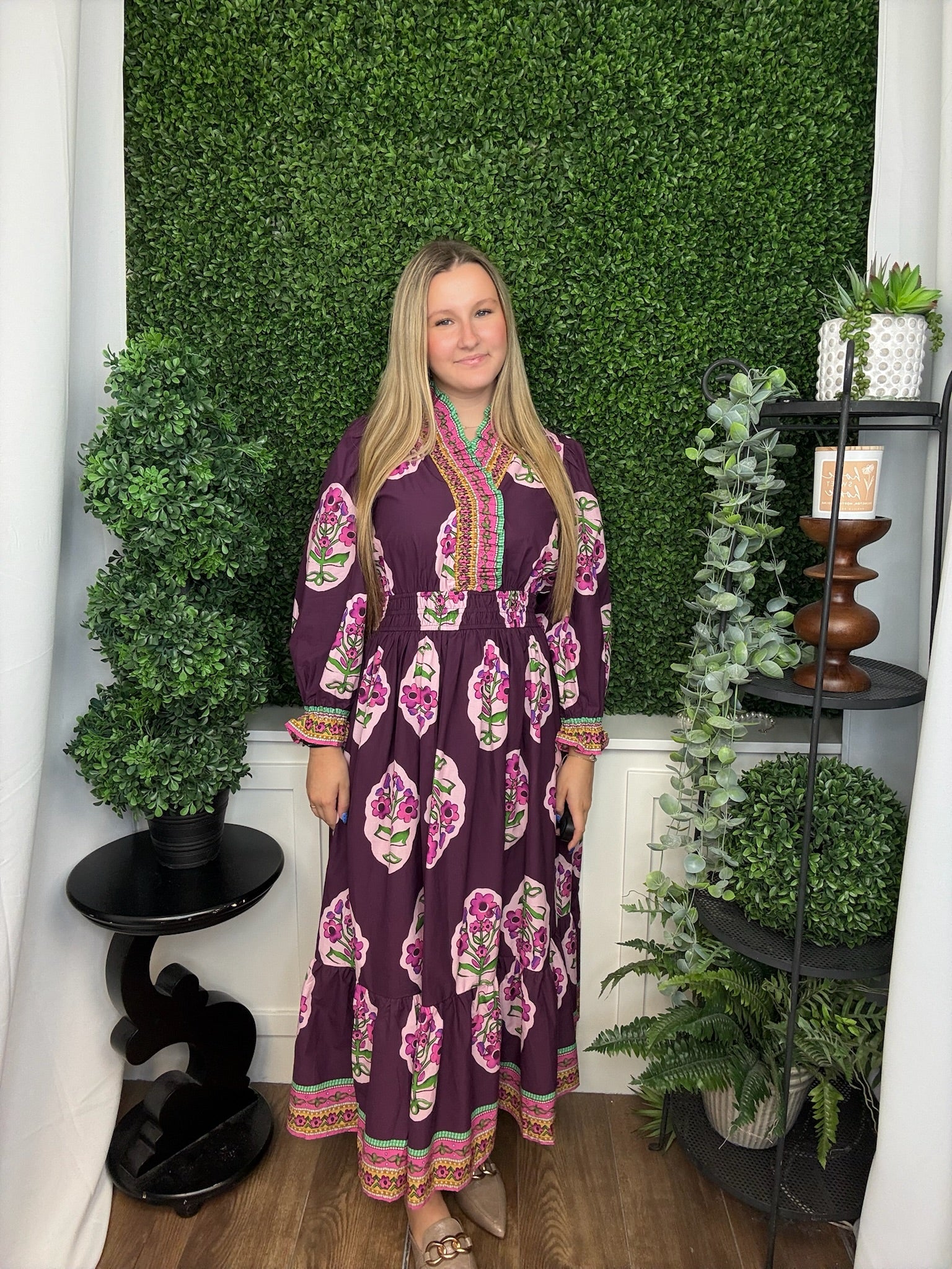 FLOWER PATCH BORDER VNEC OPEN COLLAR RUFFLE SLEEVE DRESS - PLUM MIX