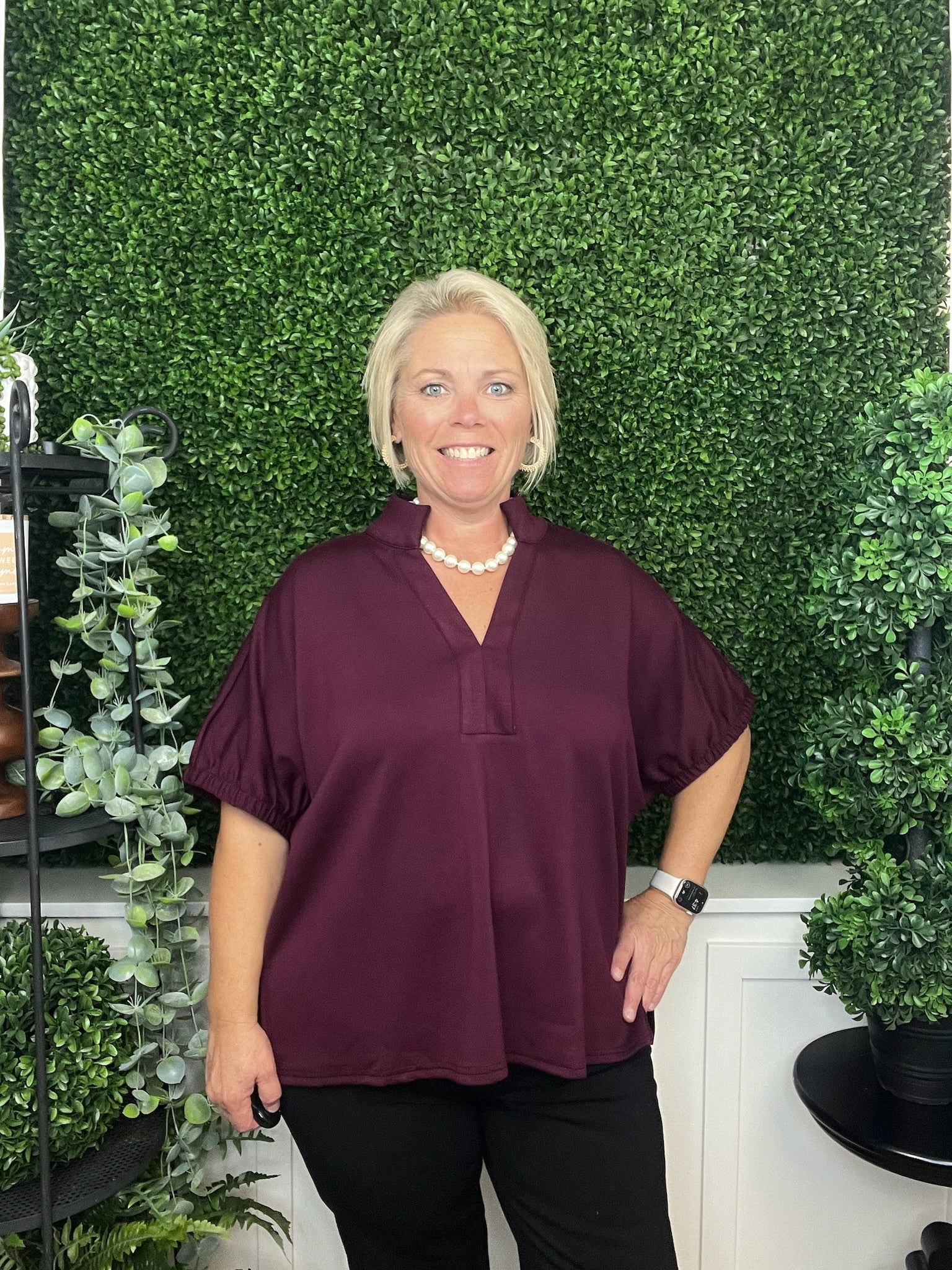 SOLID SS VNECK COLLAR BAND TOP