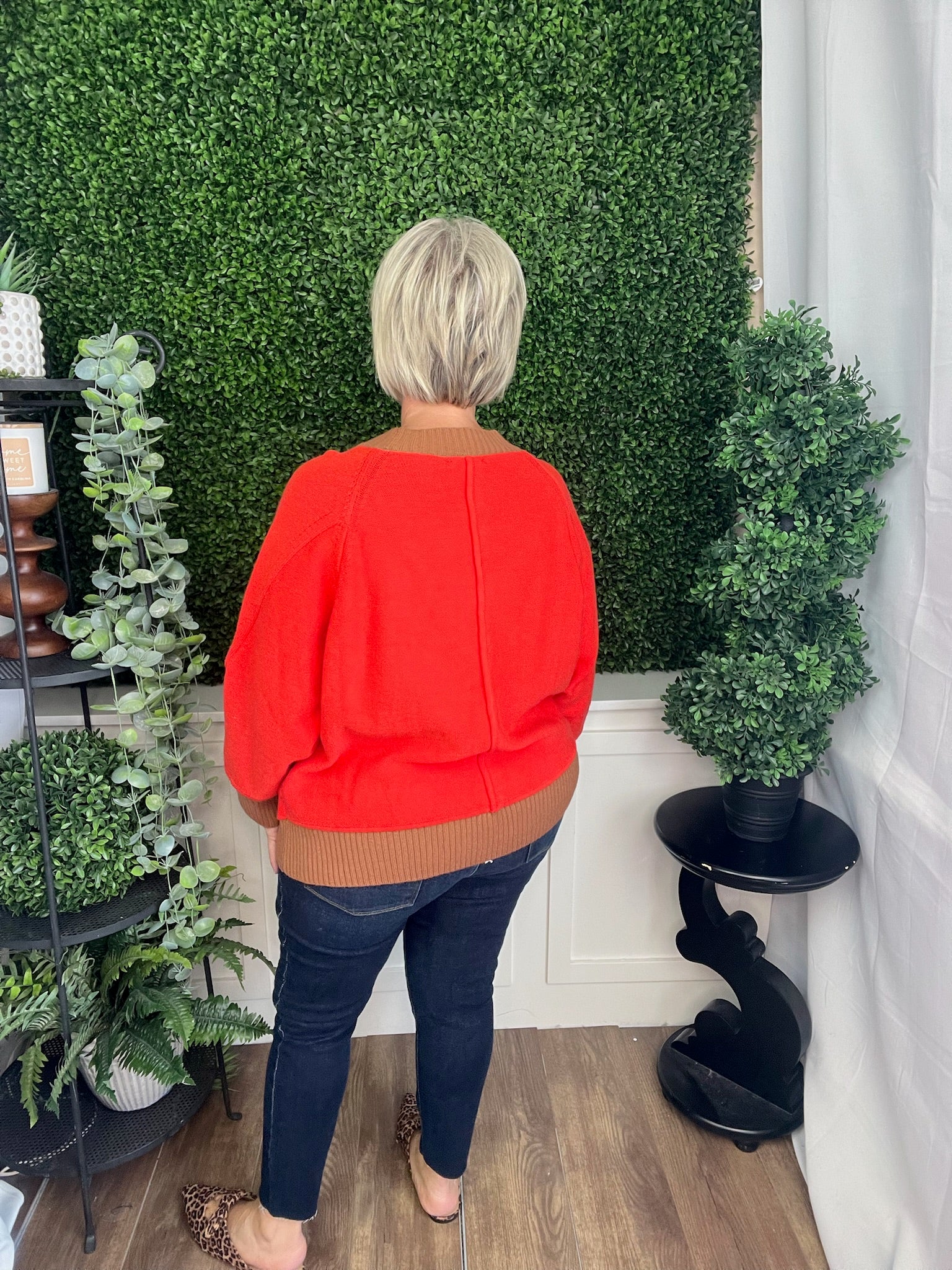 SOLID SWEATER TOP W/CONTRAST ACCENT BAND - RED