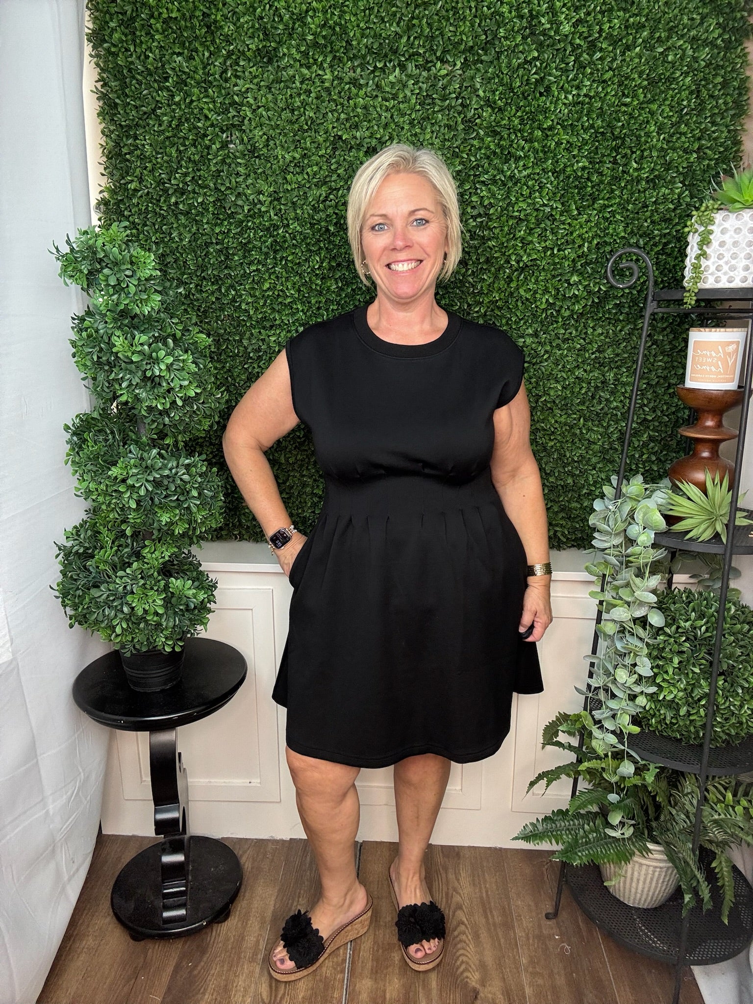 SHORT SLEEVE SOLID DRESS