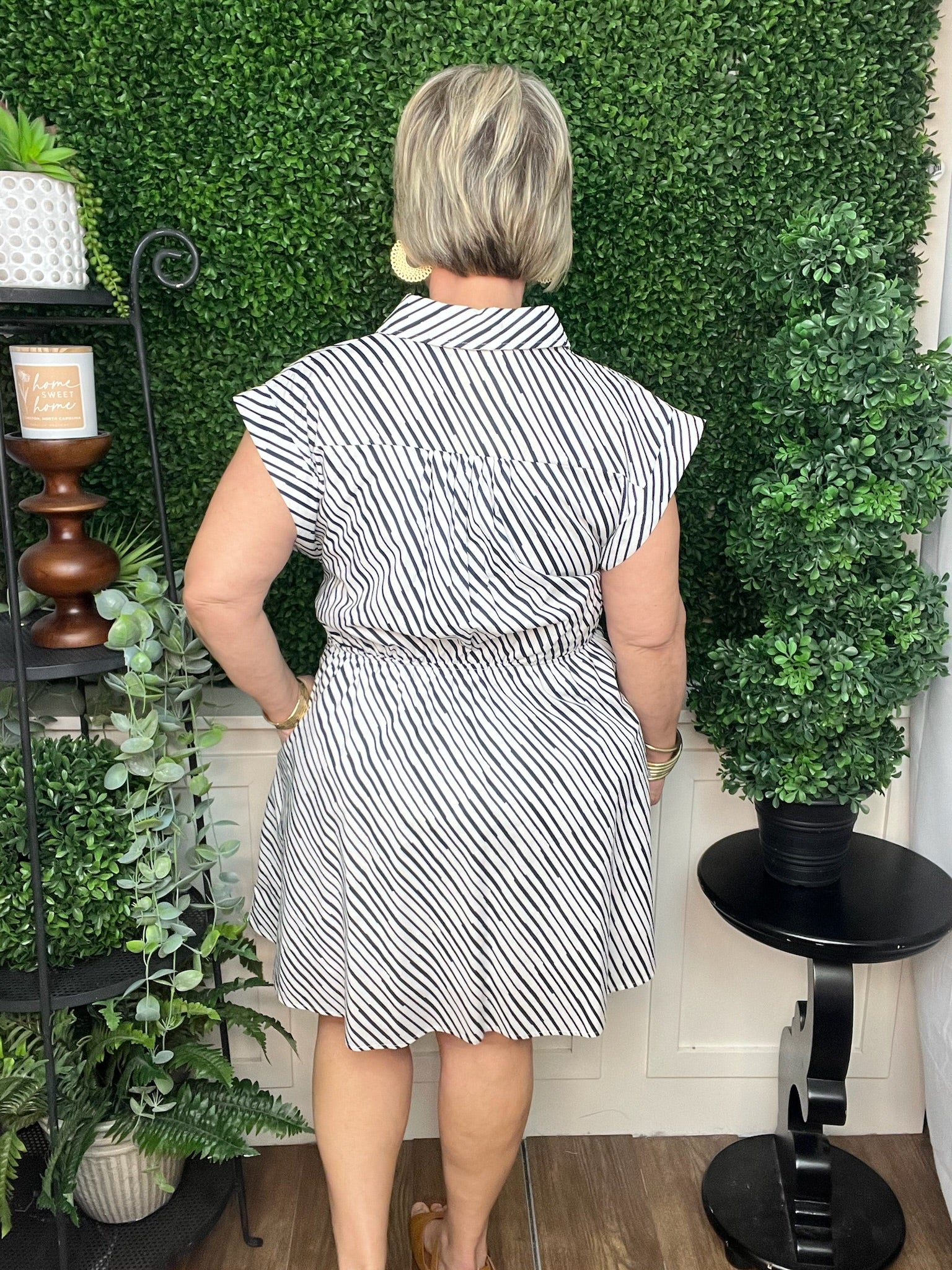 SHORT SLEEVE WAIST TIE DRESS