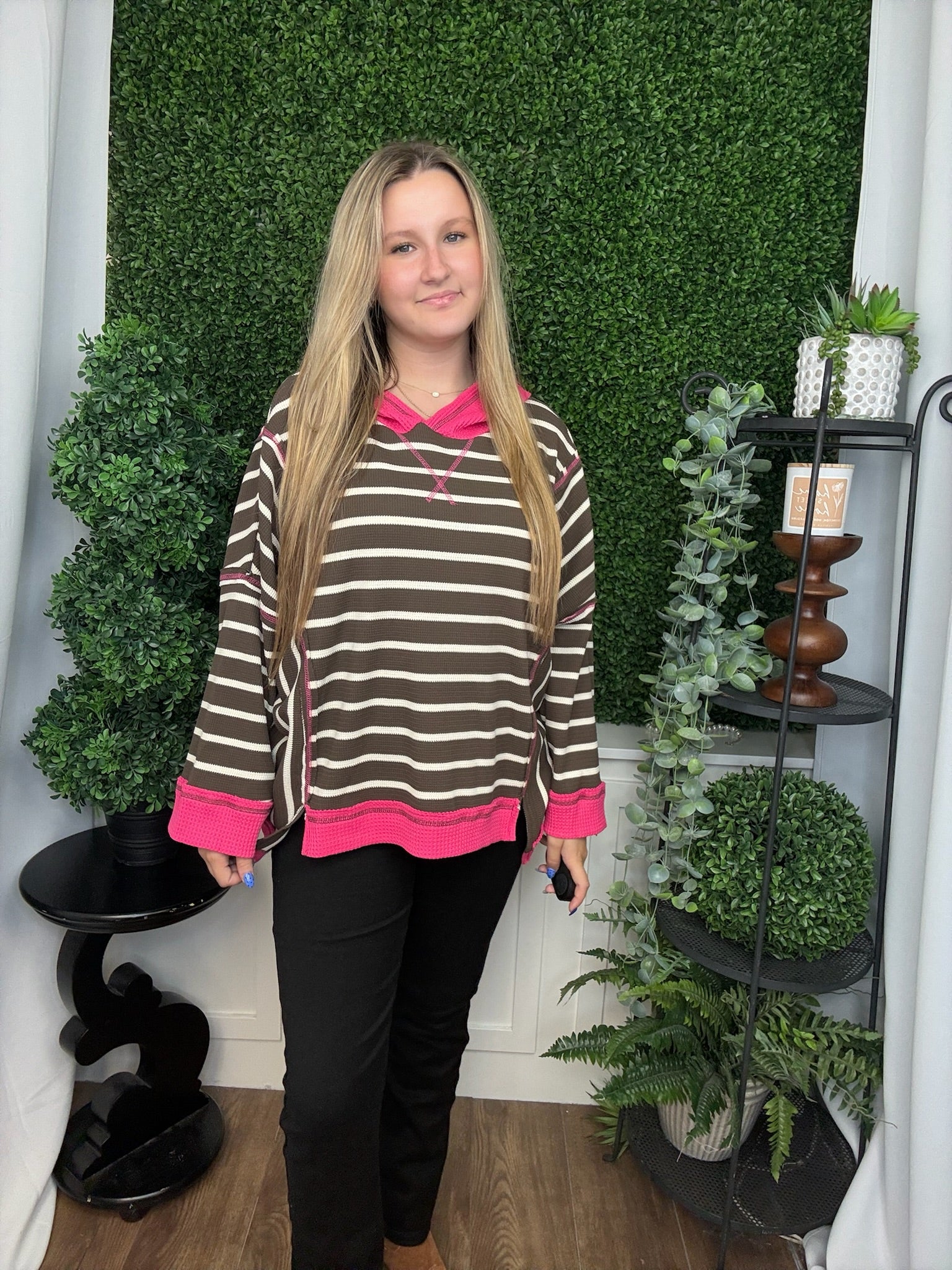 THERMAL STRIPE COLORBLOCK HOODIE - BROWN