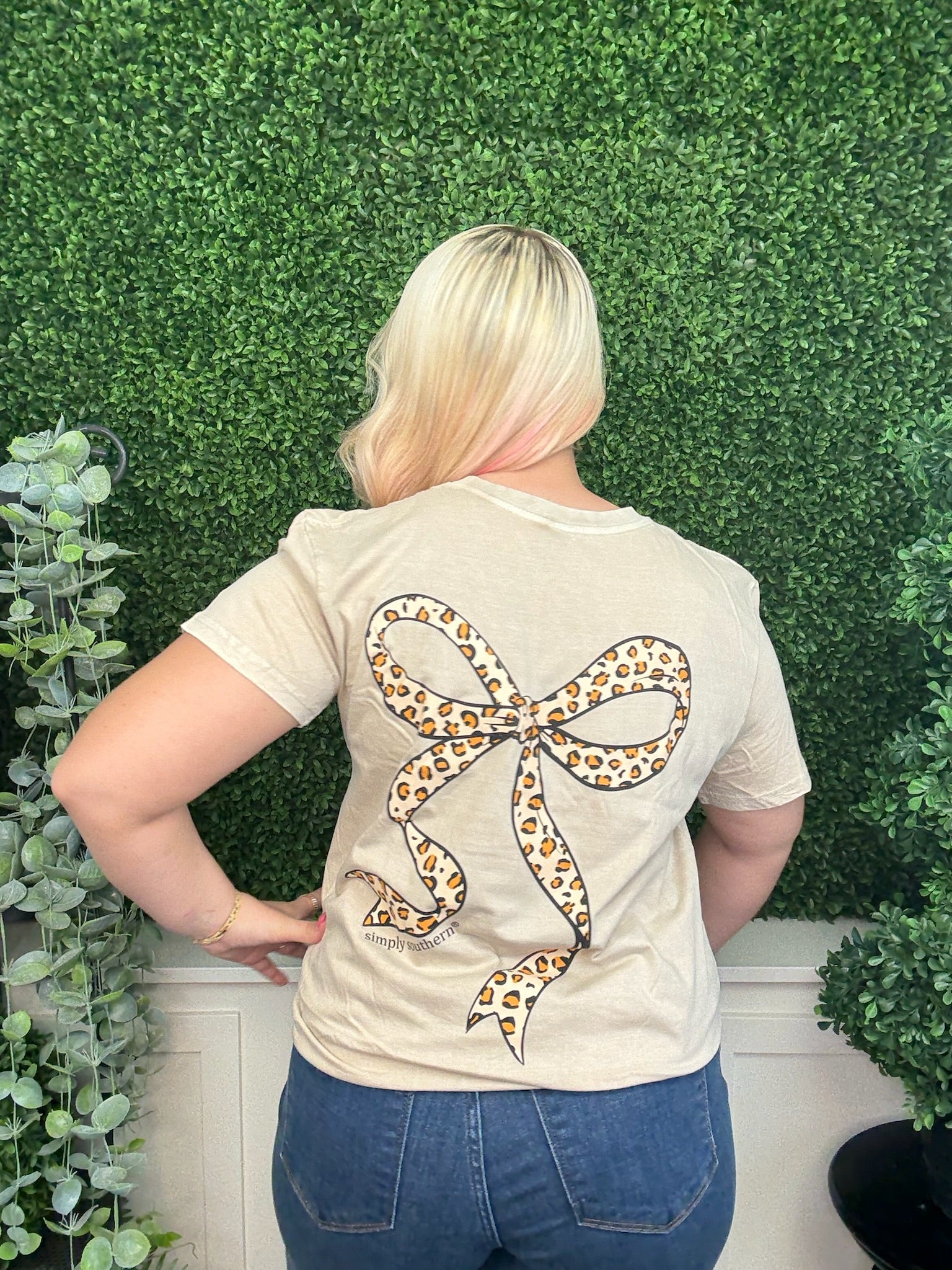 LEOPARD BOW SS - WASHED ECRU